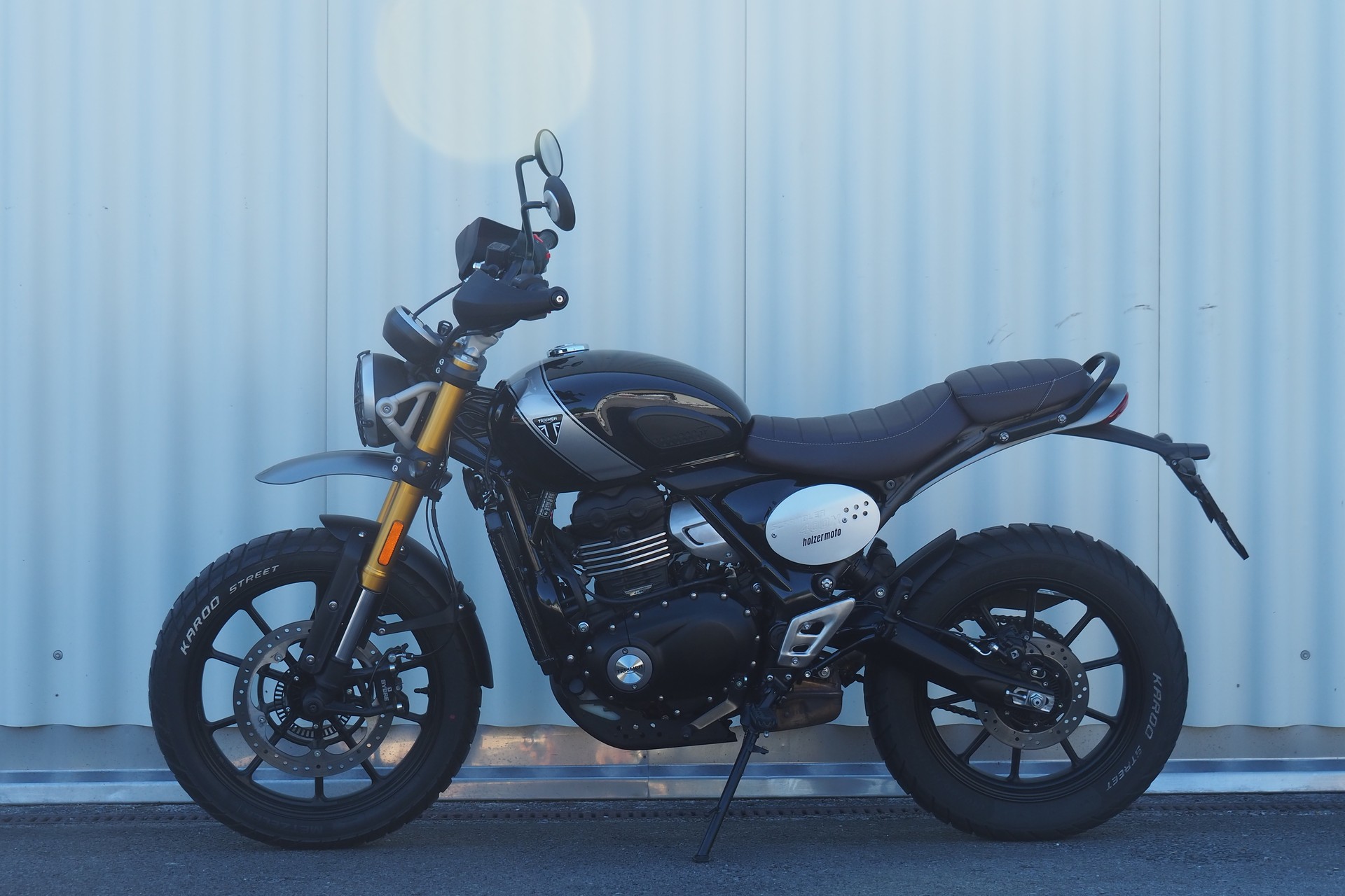 TRIUMPH Scrambler 400 X-showroom-element-1