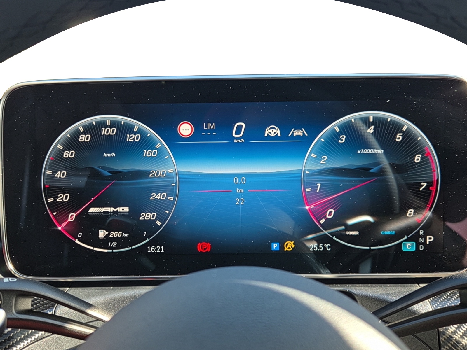 MERCEDES-BENZ CLE AMG 53 Cabrio 4Matic+ 9G-Tronic-image-10