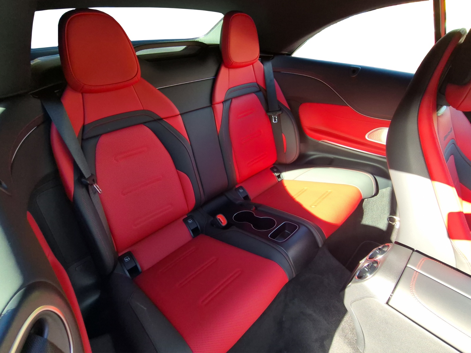 MERCEDES-BENZ CLE AMG 53 Cabrio 4Matic+ 9G-Tronic-image-16