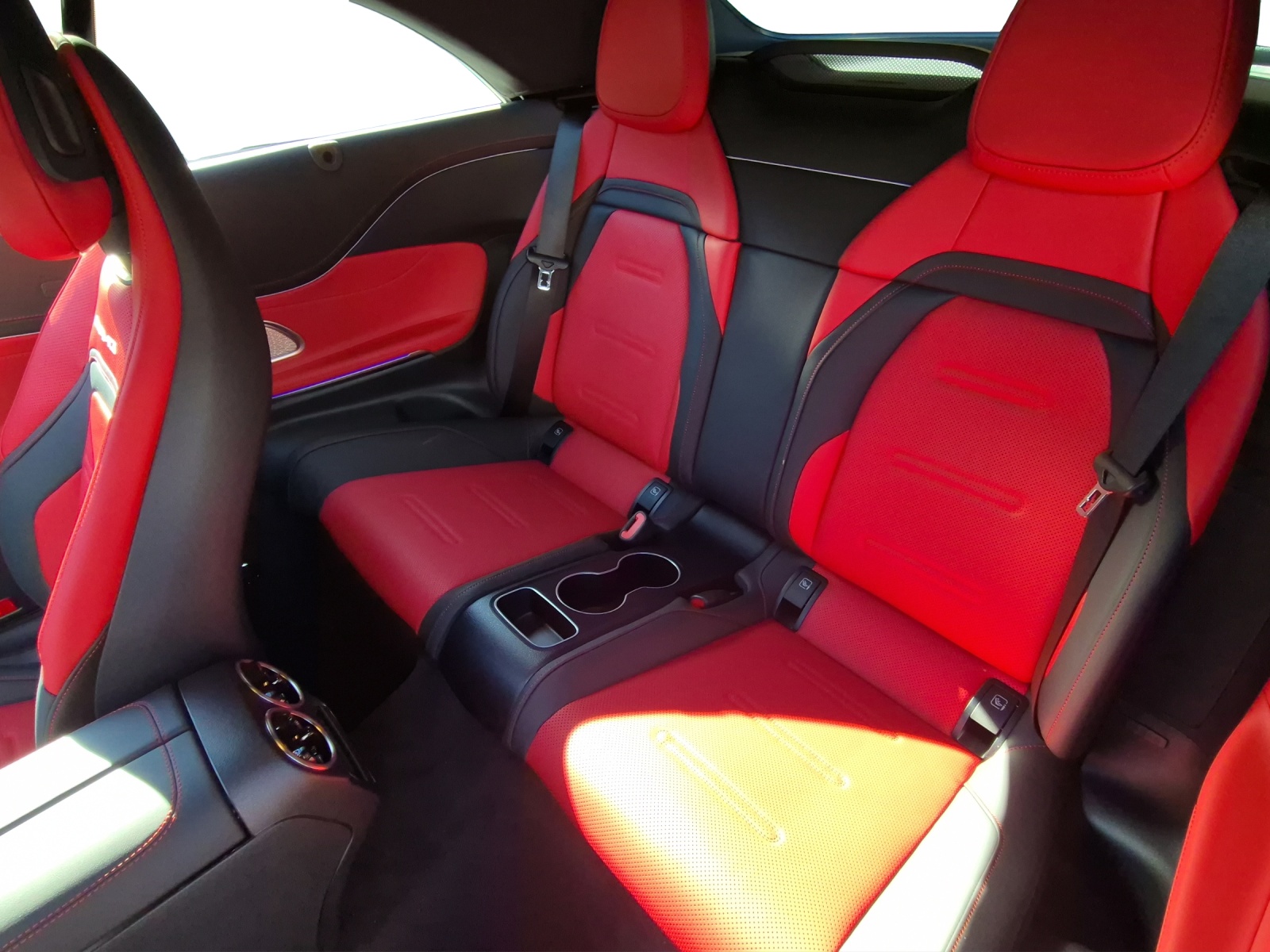 MERCEDES-BENZ CLE AMG 53 Cabrio 4Matic+ 9G-Tronic-image-15