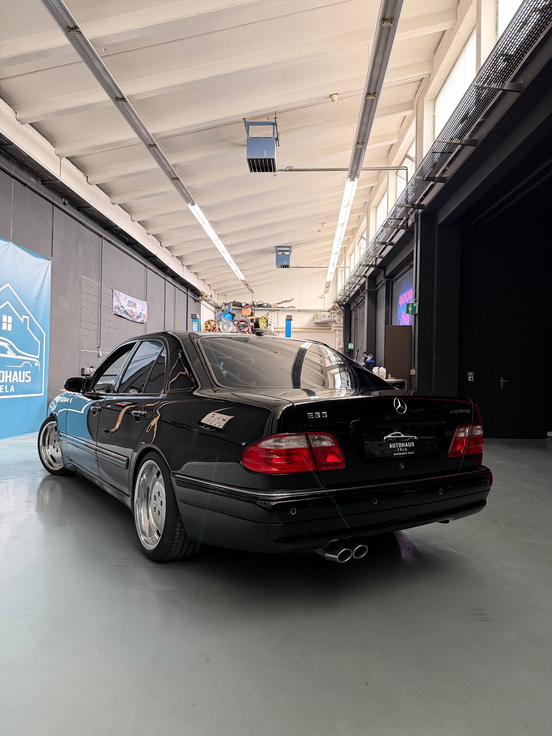 MERCEDES-BENZ E 55 AMG Avantgarde Automatic-showroom-element-2