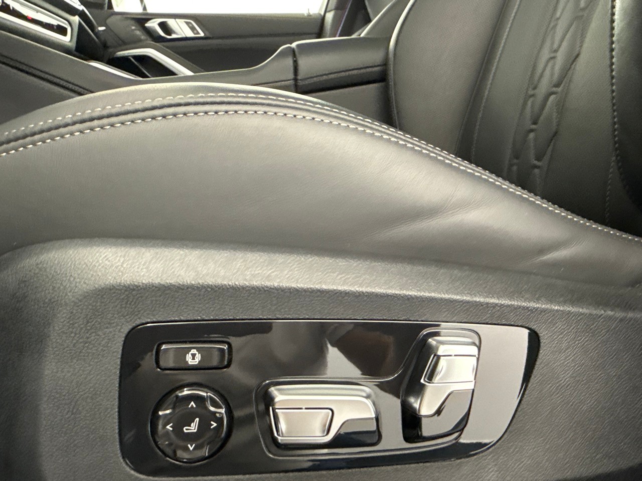BMW X6 xDrive 48V 40d MSportPro '' inkl. AHK & Standheizung''-image-10