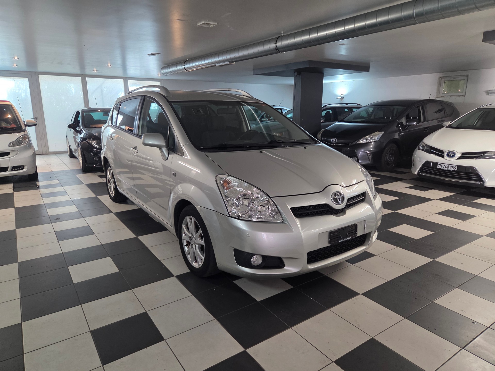TOYOTA Corolla Verso 2.2 D-4D Linea Terra-image-5
