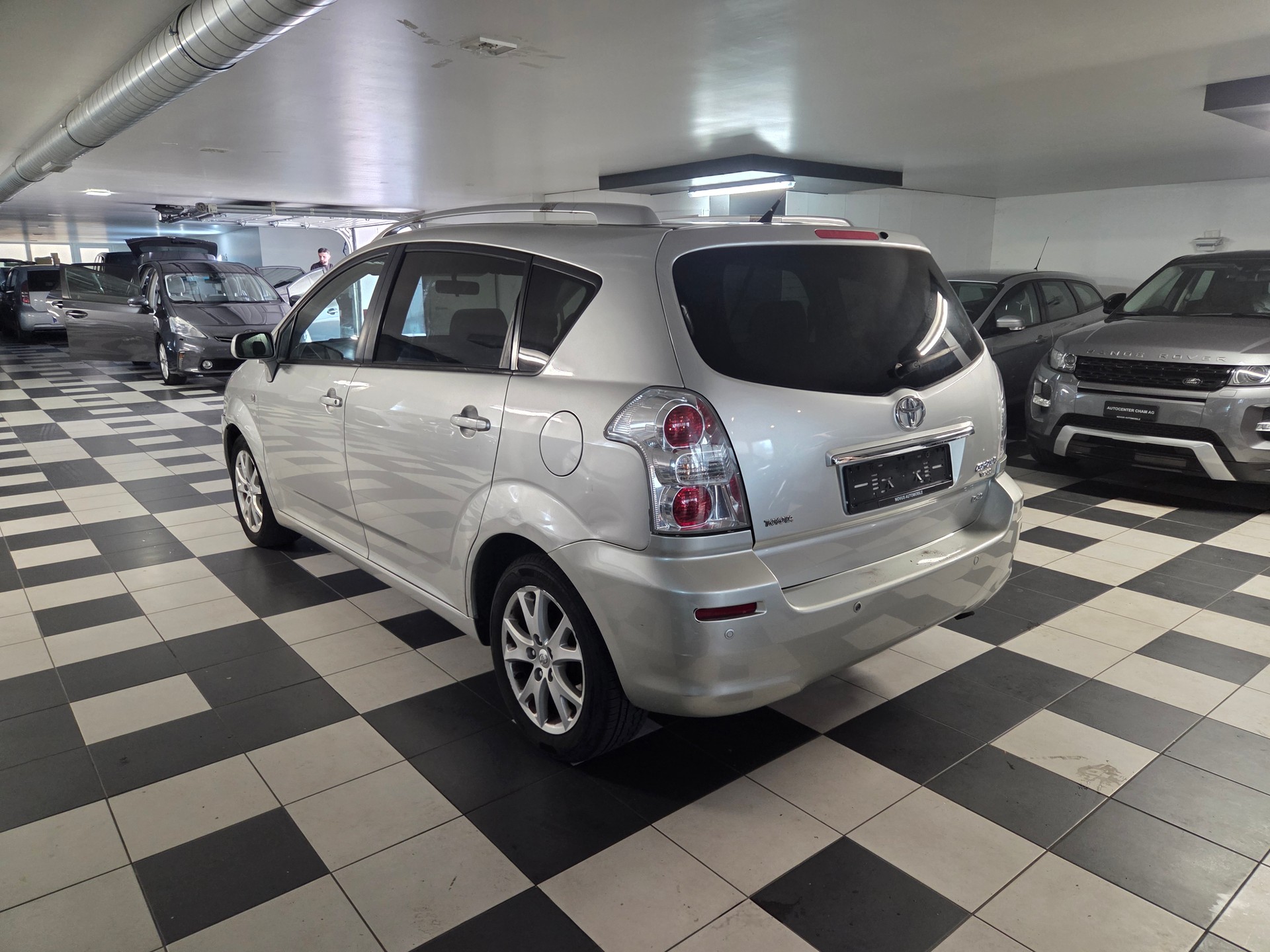 TOYOTA Corolla Verso 2.2 D-4D Linea Terra-image-2