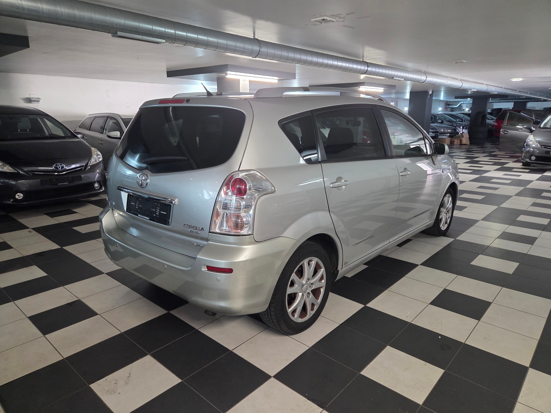 TOYOTA Corolla Verso 2.2 D-4D Linea Terra-image-3