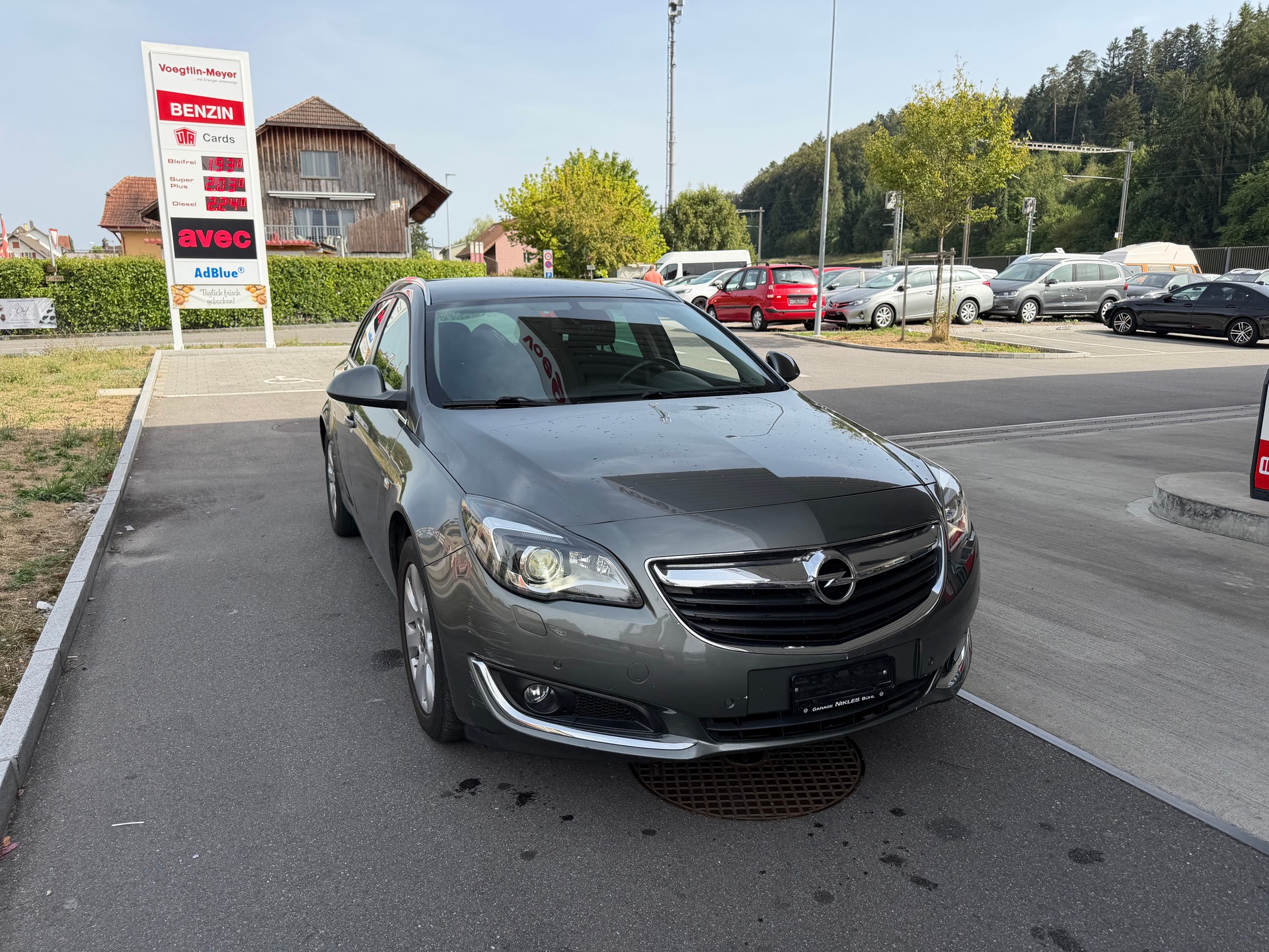 OPEL Insignia Sports Tourer 1.6 CDTI Edition Automatic-frisch ab Mfk-image-0