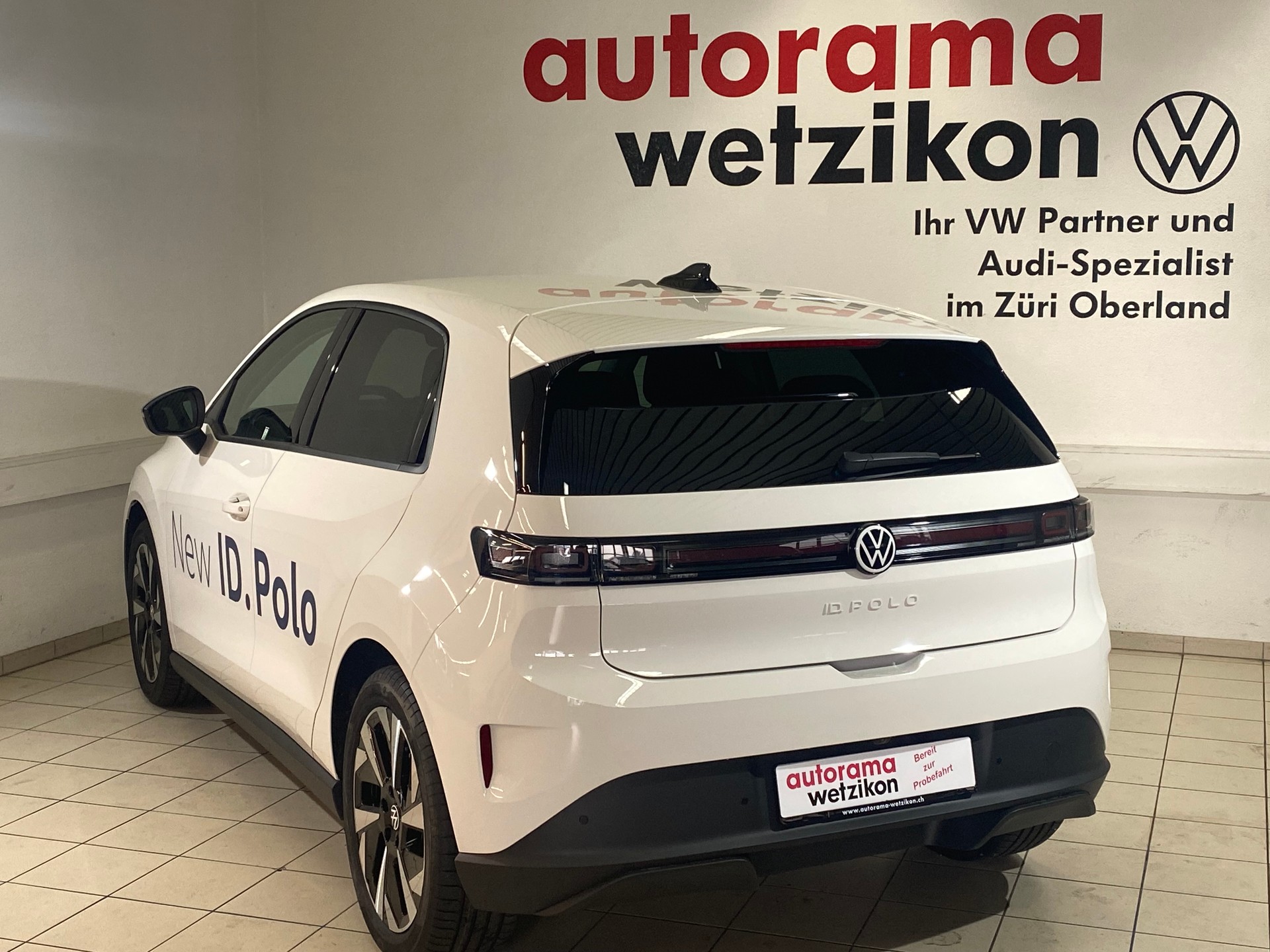 VW ID.Polo 52 kWh Life Edition One-image-3