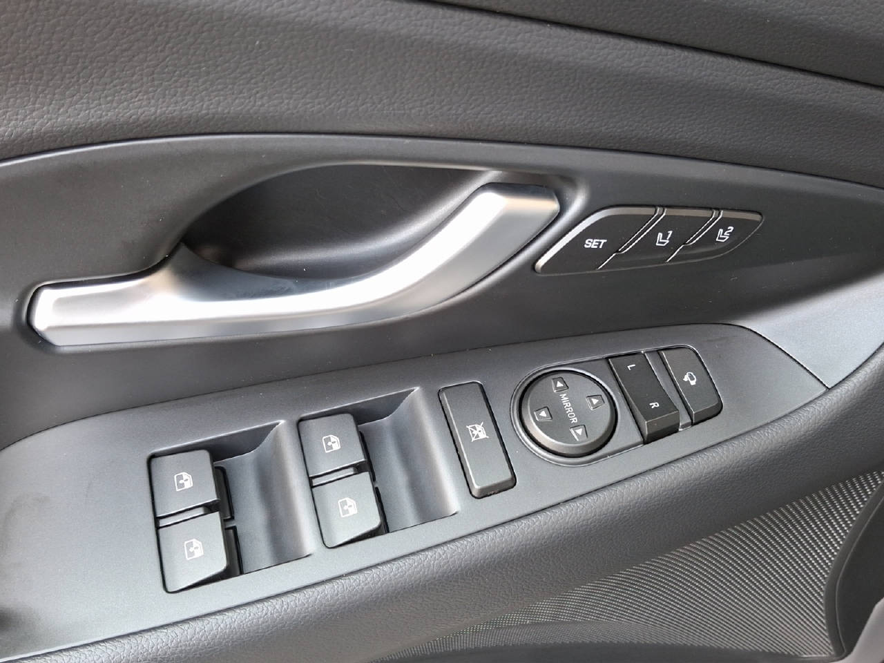 HYUNDAI i30 1.5 T-GDi Vertex-image-11