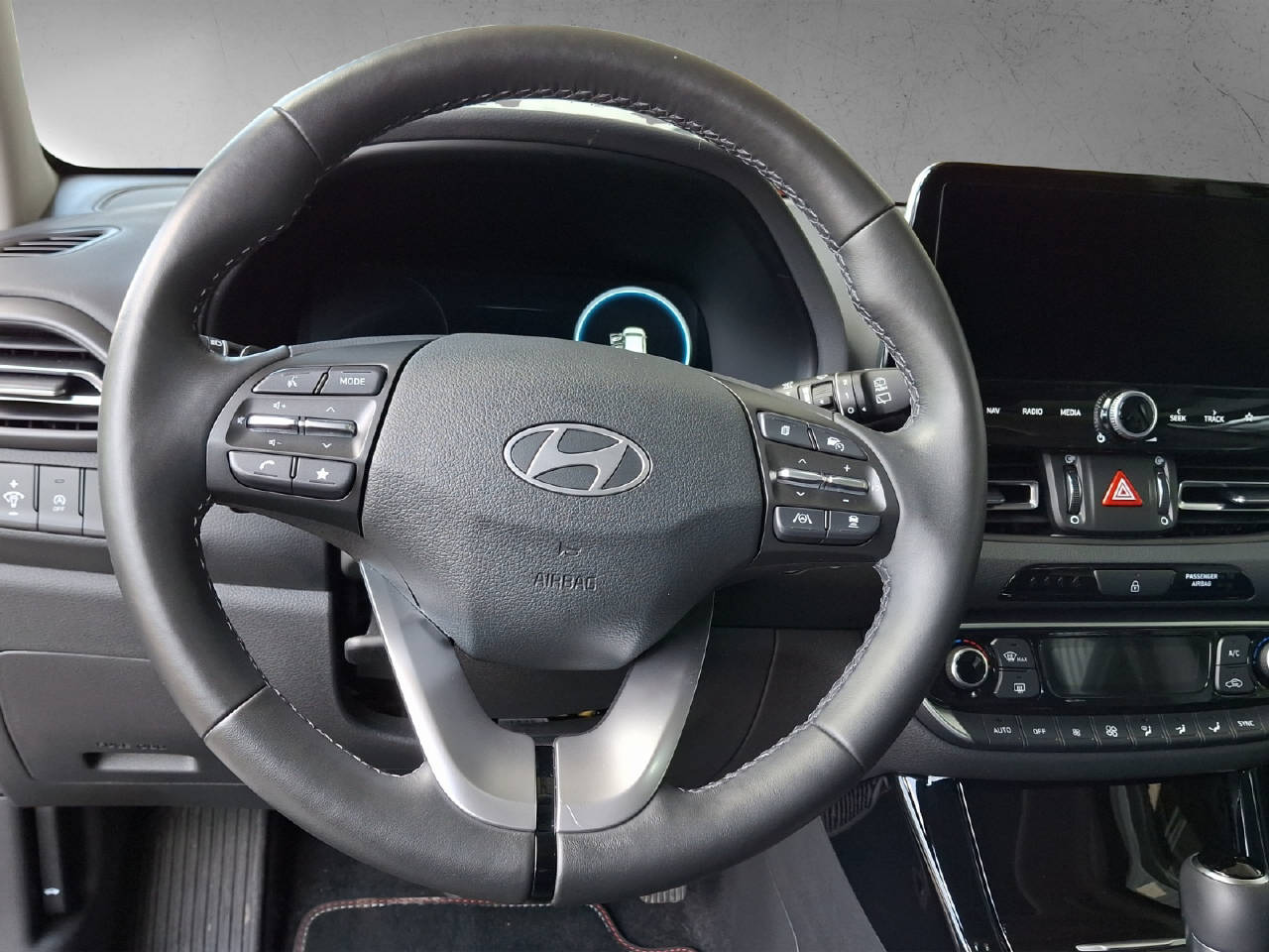 HYUNDAI i30 1.5 T-GDi Vertex-image-8