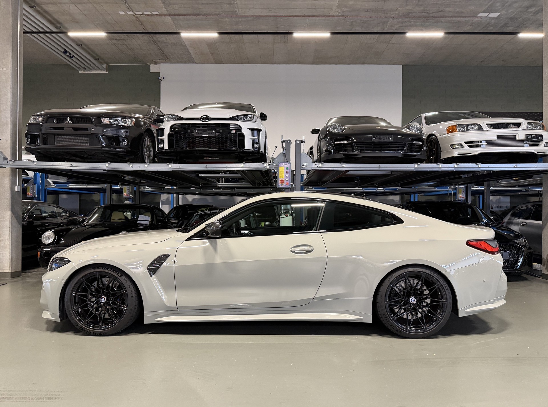 BMW M4 Coupé Competition *Individual - CH VHC*-image-0