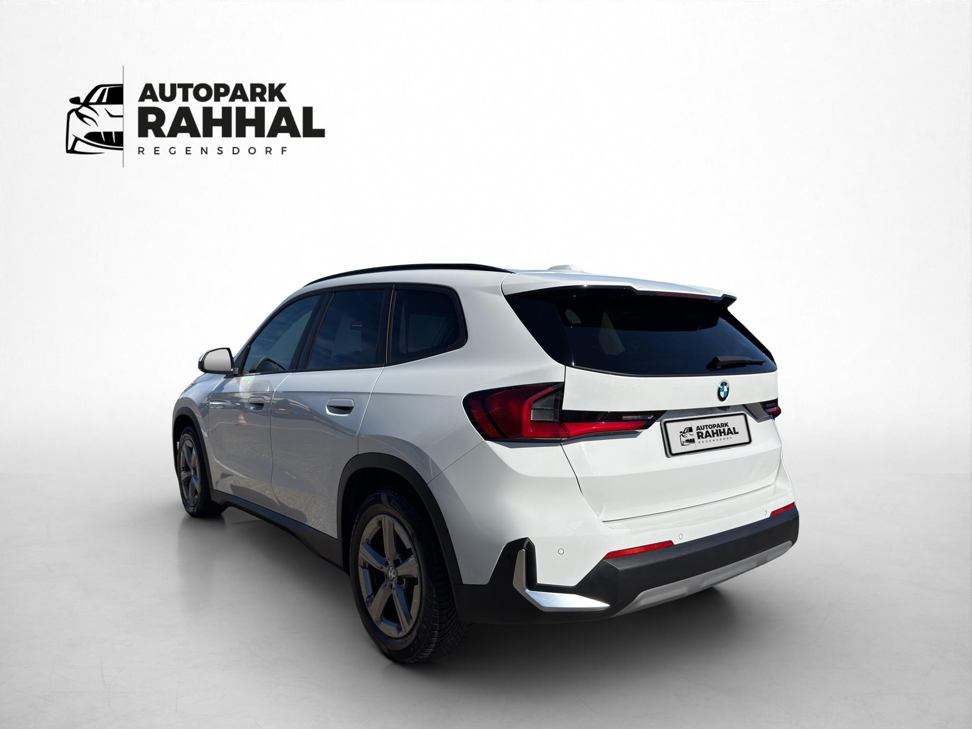BMW X1 20d xDrive * GARANTIE INKLUSIVE * ANHÄNGERKUPPLUNG * PACK INNOVATION * 360° KAMERA *-image-8