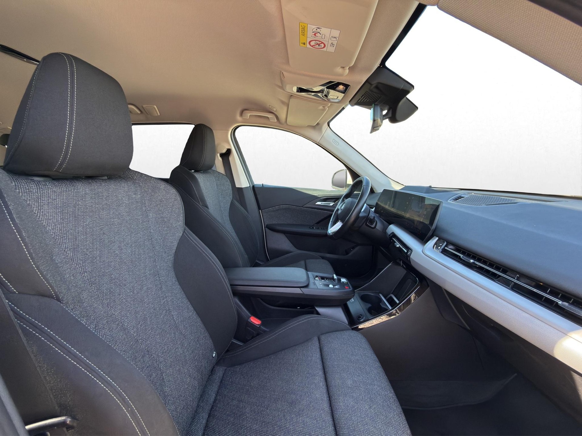 BMW X1 20d xDrive * GARANTIE INKLUSIVE * ANHÄNGERKUPPLUNG * PACK INNOVATION * 360° KAMERA *-image-13