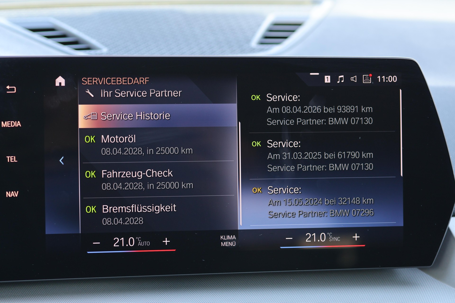 BMW X1 20d xDrive * GARANTIE INKLUSIVE * ANHÄNGERKUPPLUNG * PACK INNOVATION * 360° KAMERA *-image-23