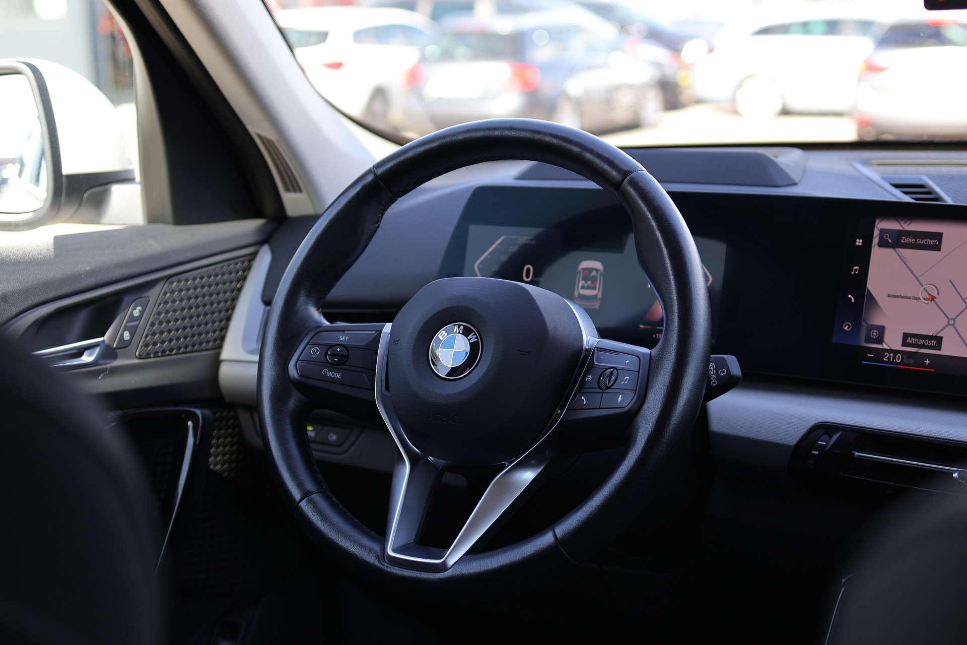 BMW X1 20d xDrive * GARANTIE INKLUSIVE * ANHÄNGERKUPPLUNG * PACK INNOVATION * 360° KAMERA *-image-19