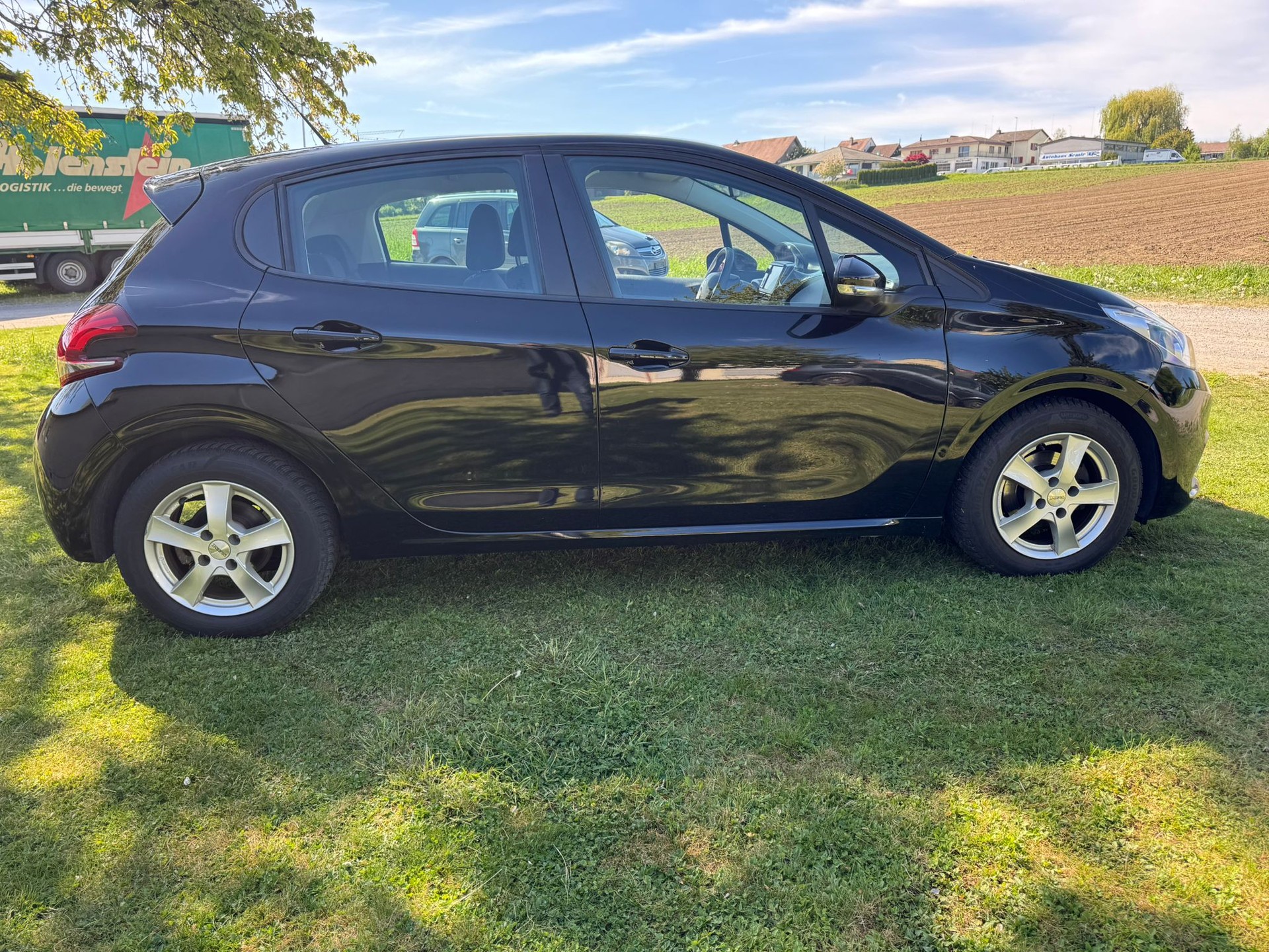 PEUGEOT 208 1.6 BlueHDi Active-image-3