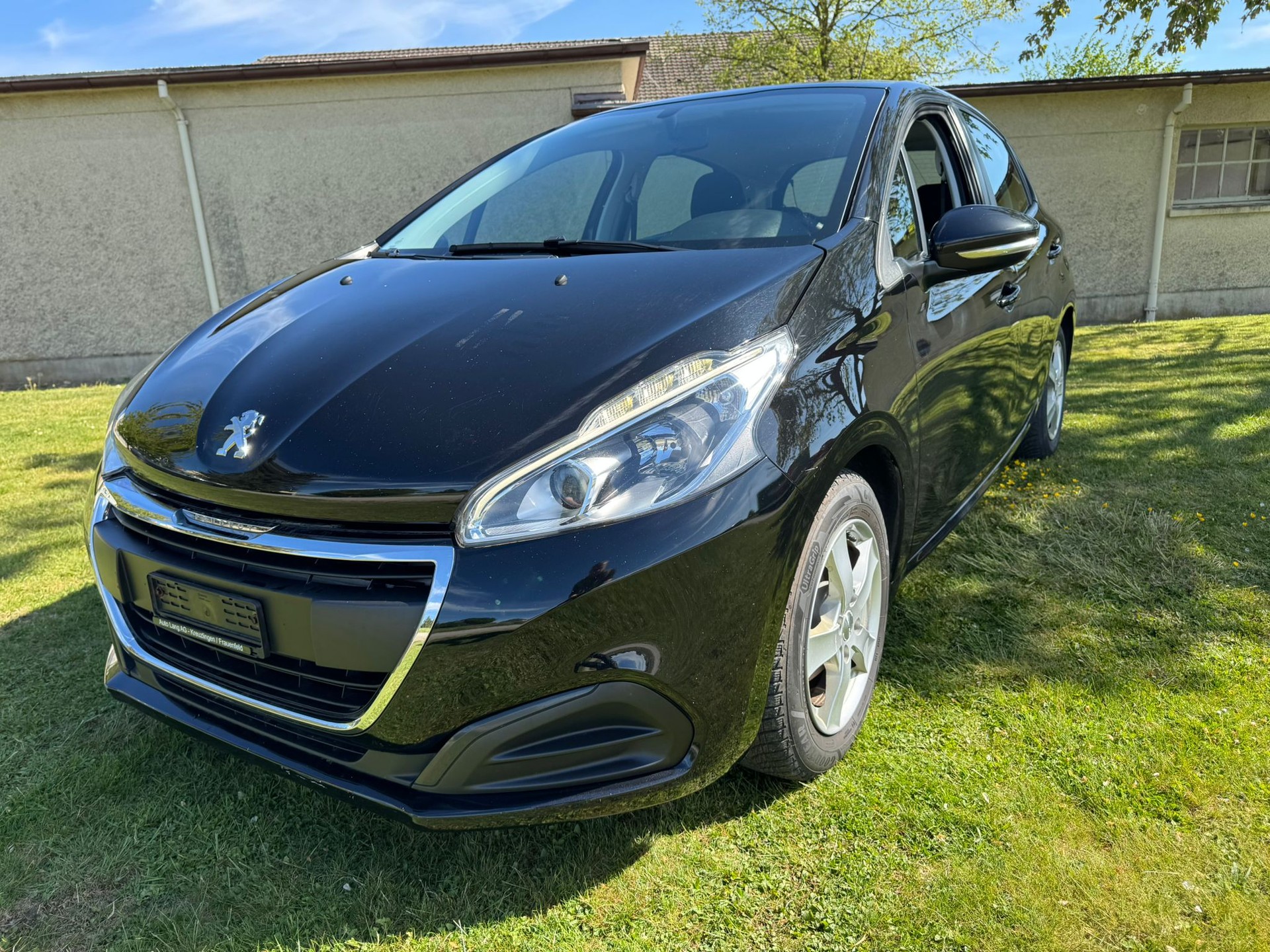 PEUGEOT 208 1.6 BlueHDi Active-image-0