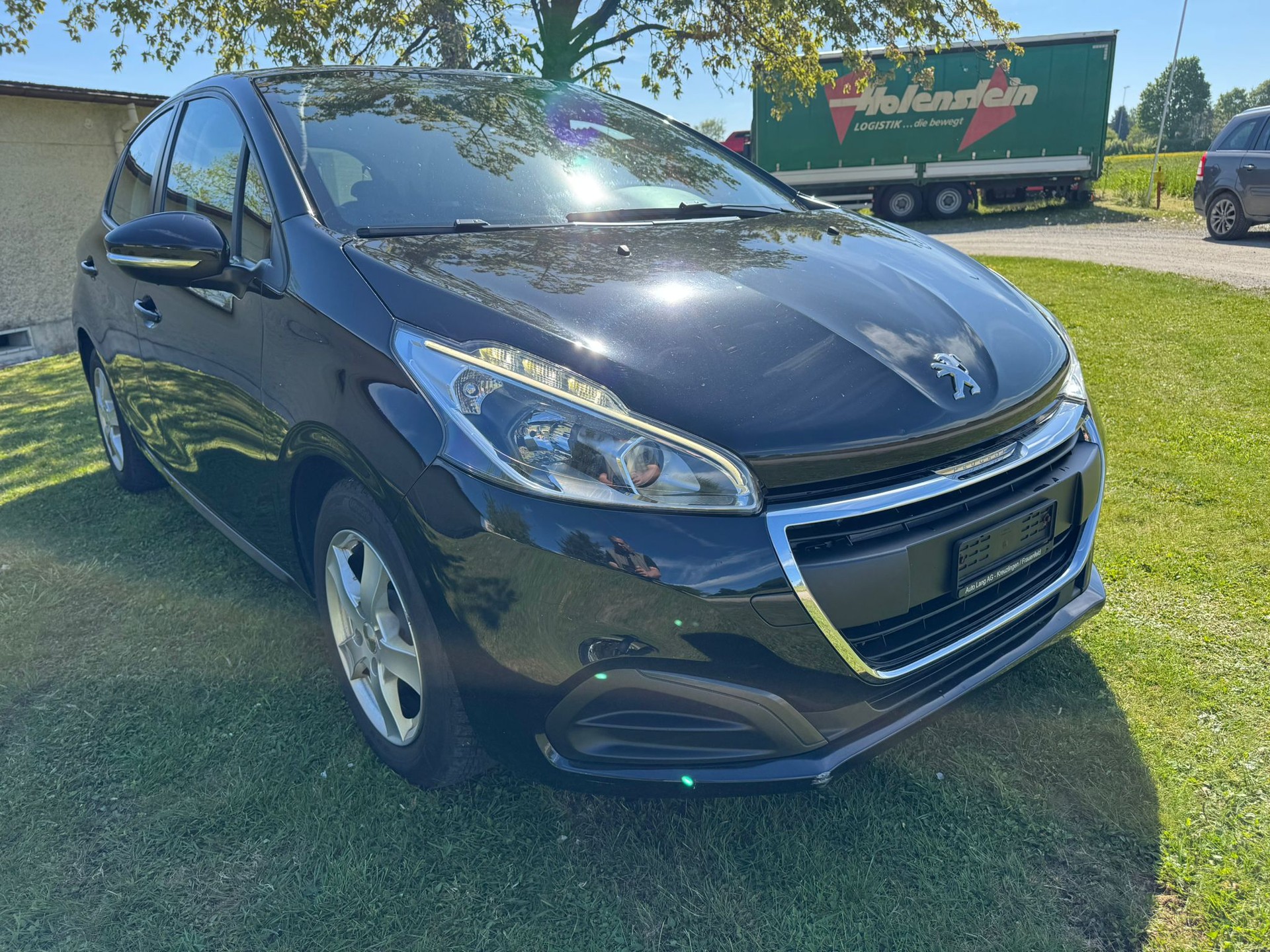 PEUGEOT 208 1.6 BlueHDi Active-image-1