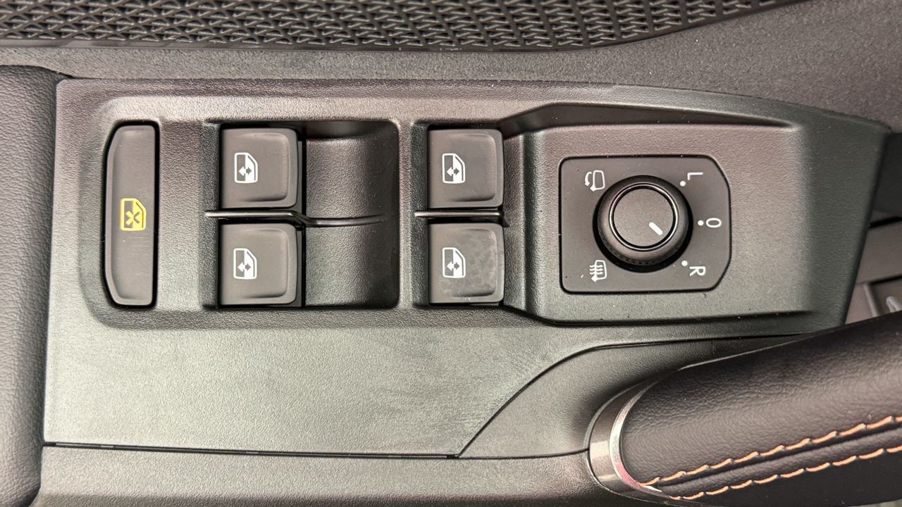 CUPRA Formentor 2.0TSI VZ Black Edtion-image-8