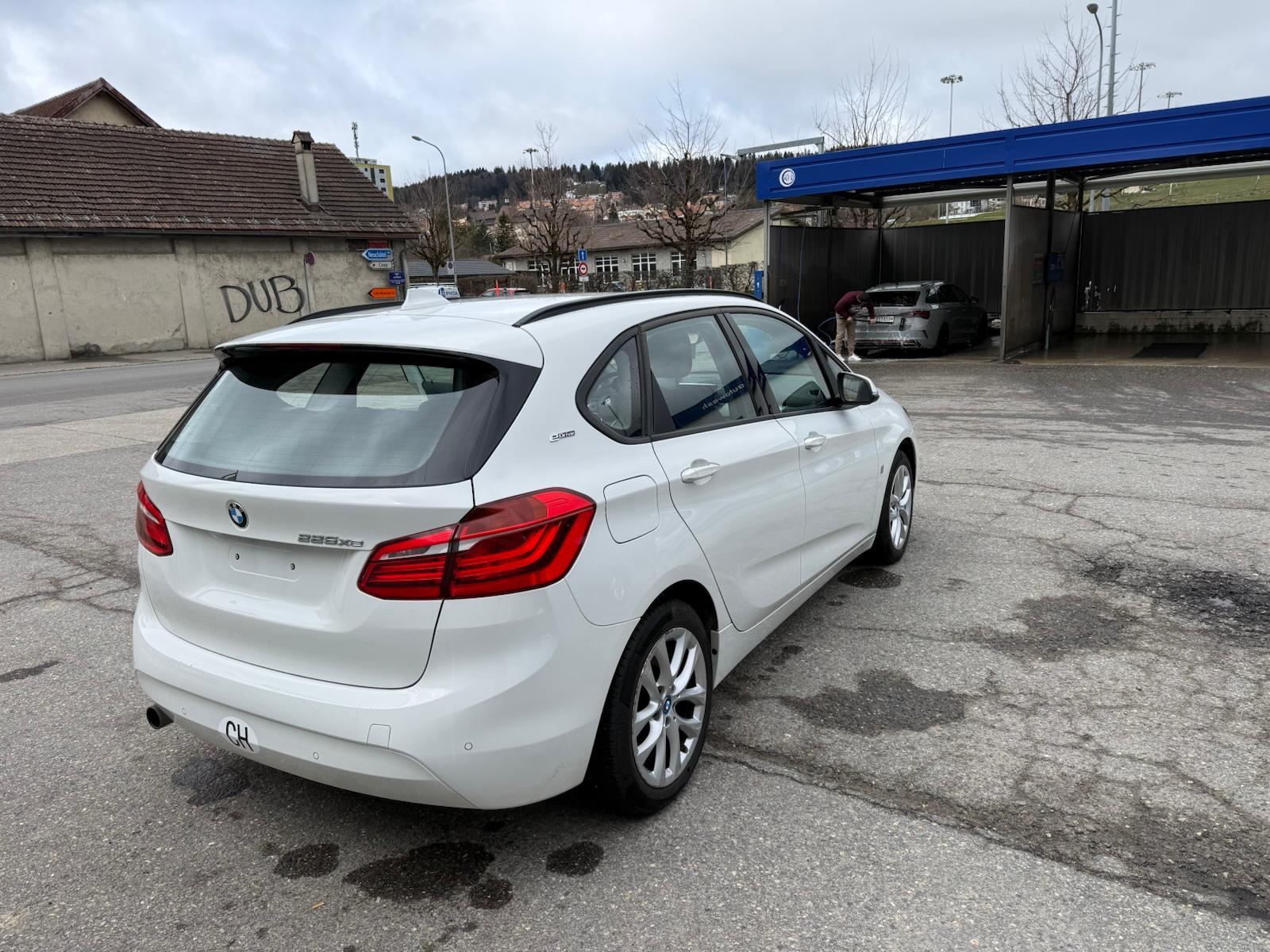 BMW 225xe-image-1