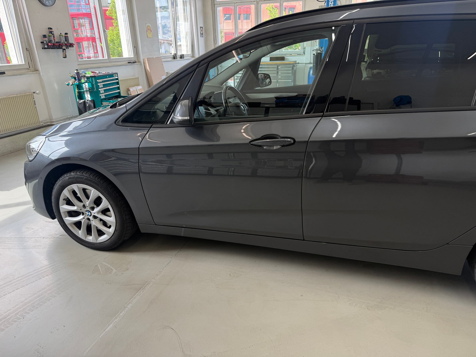 BMW 218d xDrive Gran Tourer Steptronic-image-4