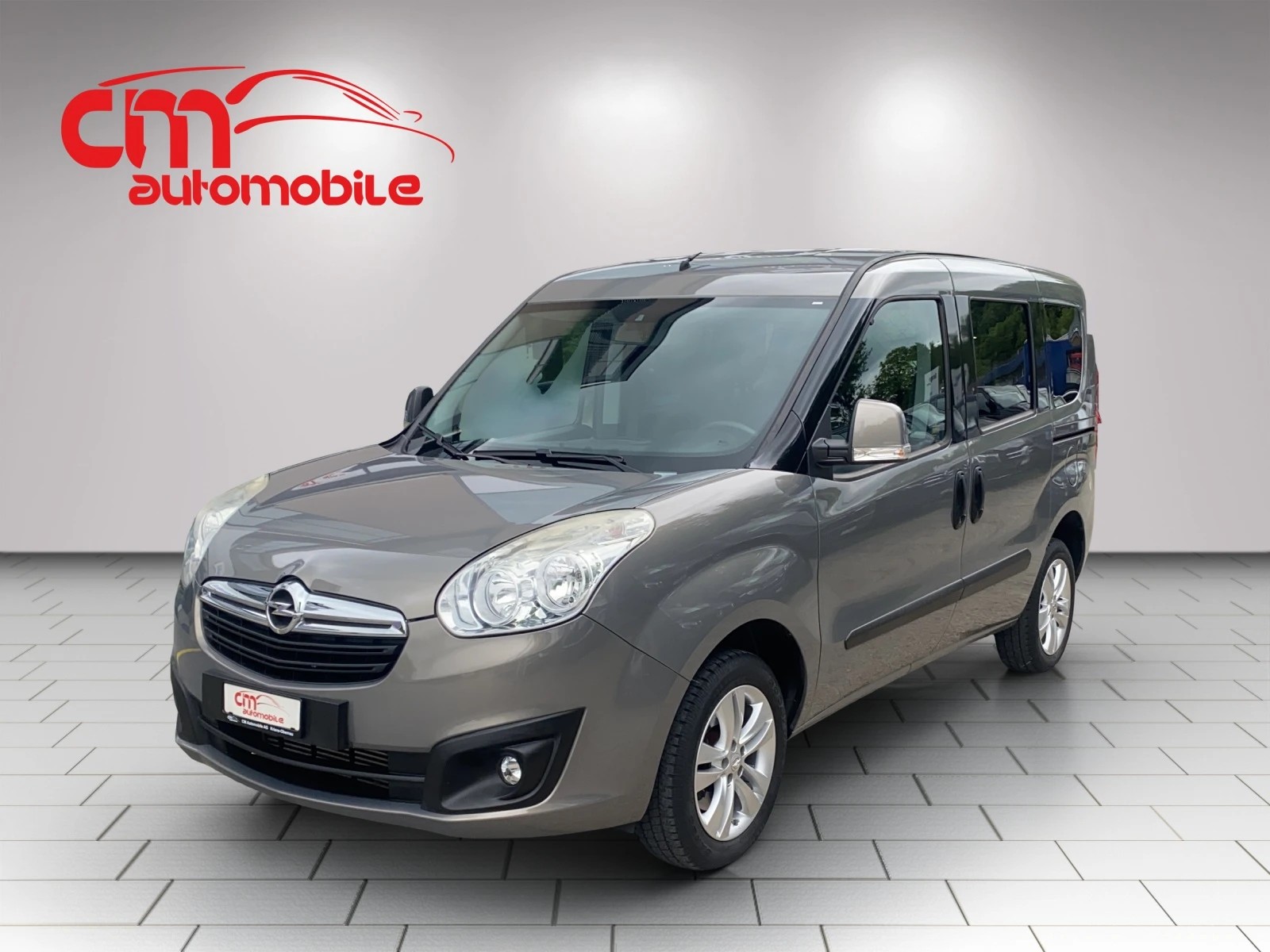 OPEL Combo 1.4 Turbo Cosmo L1H1-image-0