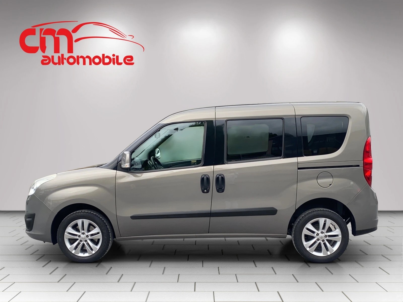 OPEL Combo 1.4 Turbo Cosmo L1H1-image-5