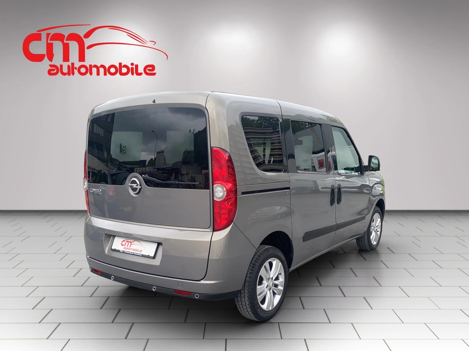 OPEL Combo 1.4 Turbo Cosmo L1H1-image-4