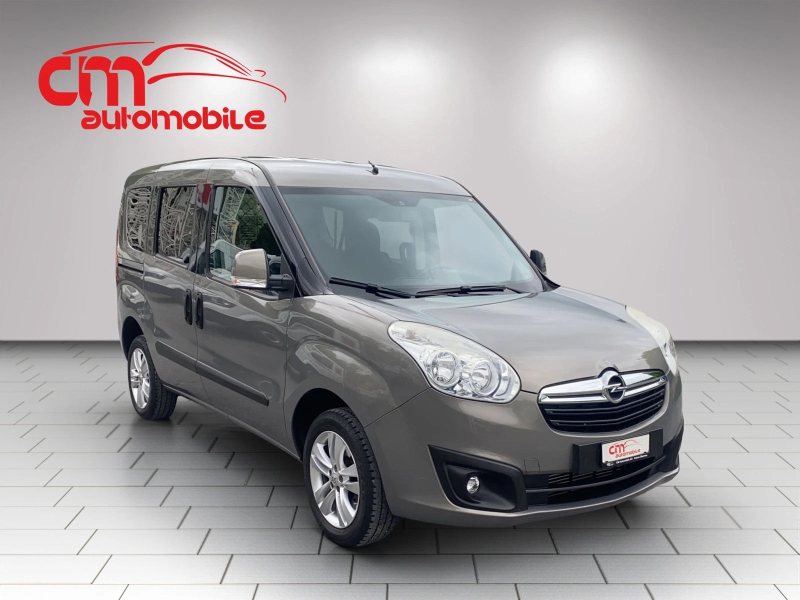 OPEL Combo 1.4 Turbo Cosmo L1H1-image-2