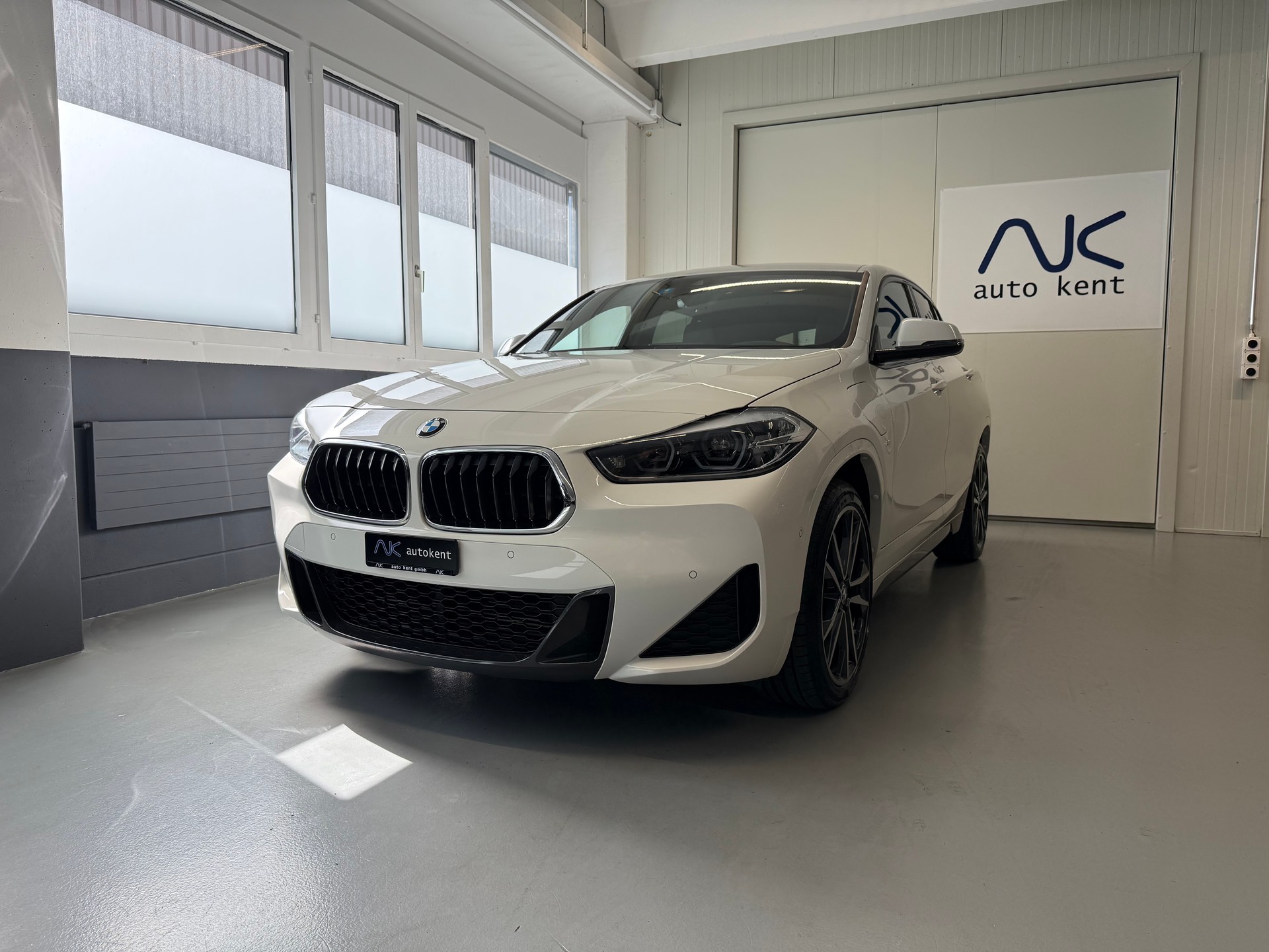 BMW X2 xDrive 25e M Sport Steptronic-image-0