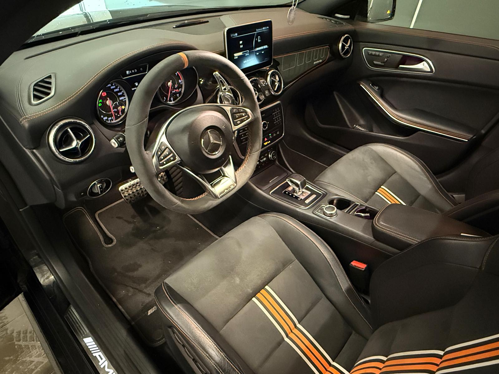 MERCEDES-BENZ CLA Shooting Brake 45 AMG 4Matic Speedshift-image-1