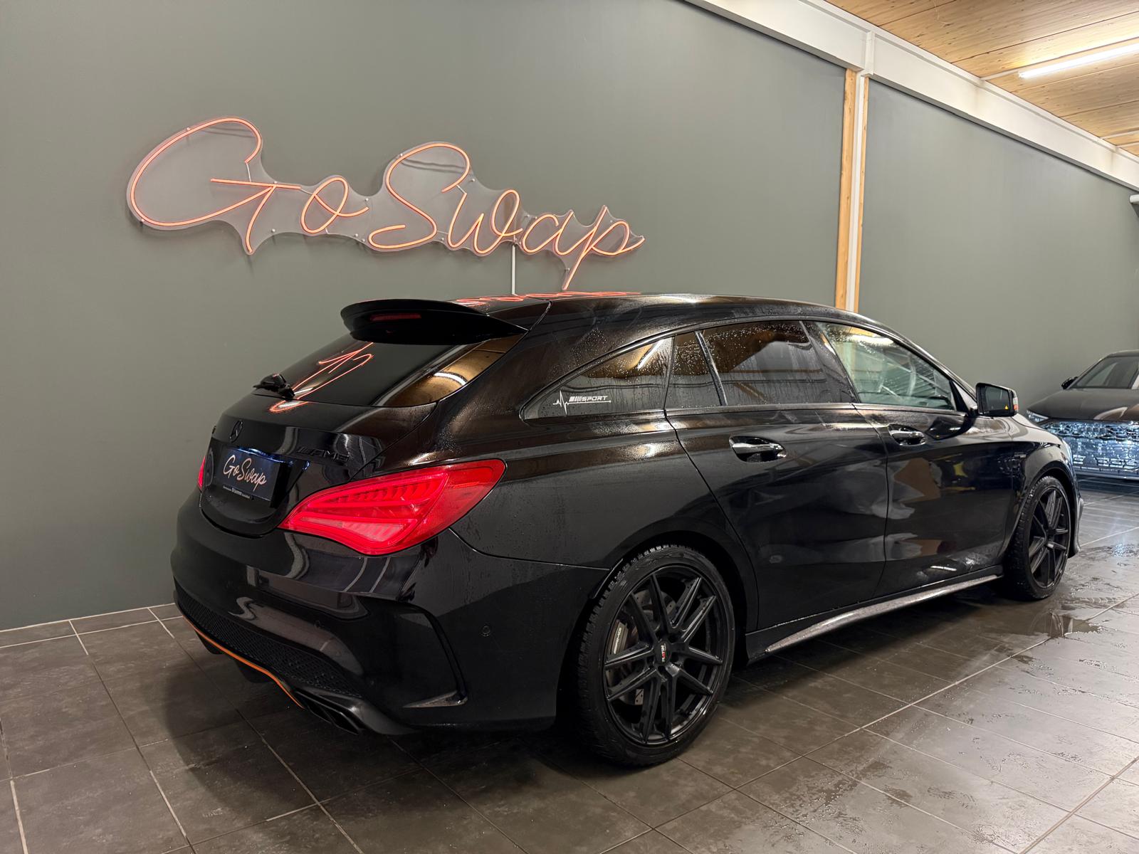 MERCEDES-BENZ CLA Shooting Brake 45 AMG 4Matic Speedshift-image-5