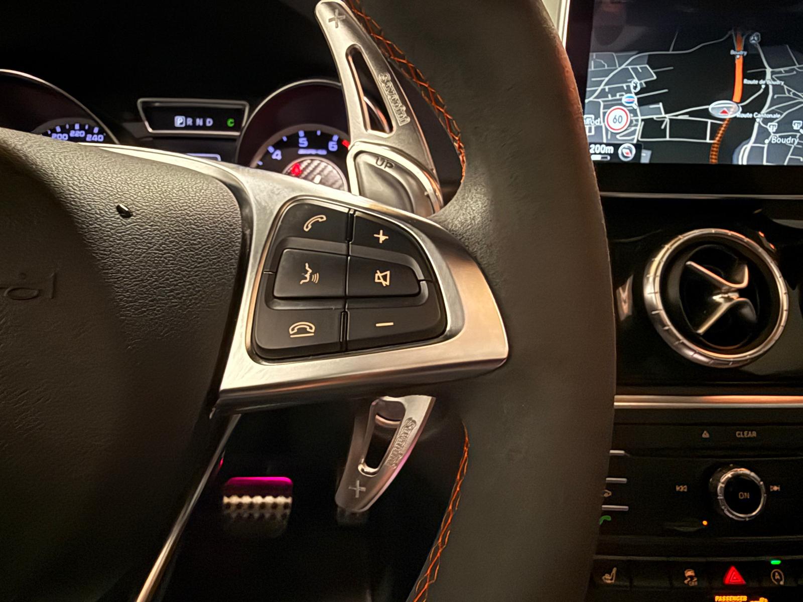 MERCEDES-BENZ CLA Shooting Brake 45 AMG 4Matic Speedshift-image-17