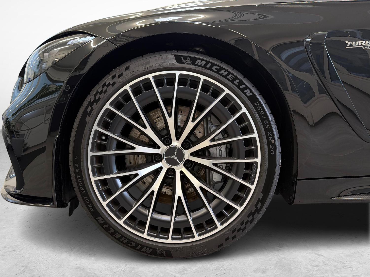 MERCEDES-BENZ CLE 53 AMG 4matic+ Cabriolet-image-15