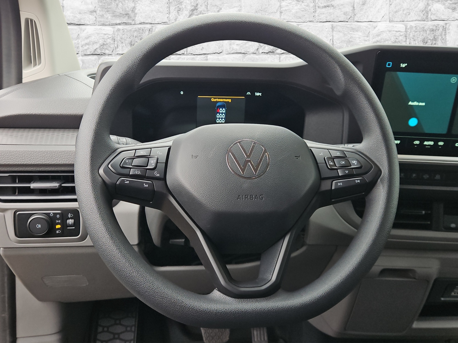 VW Caravelle BEV-image-8
