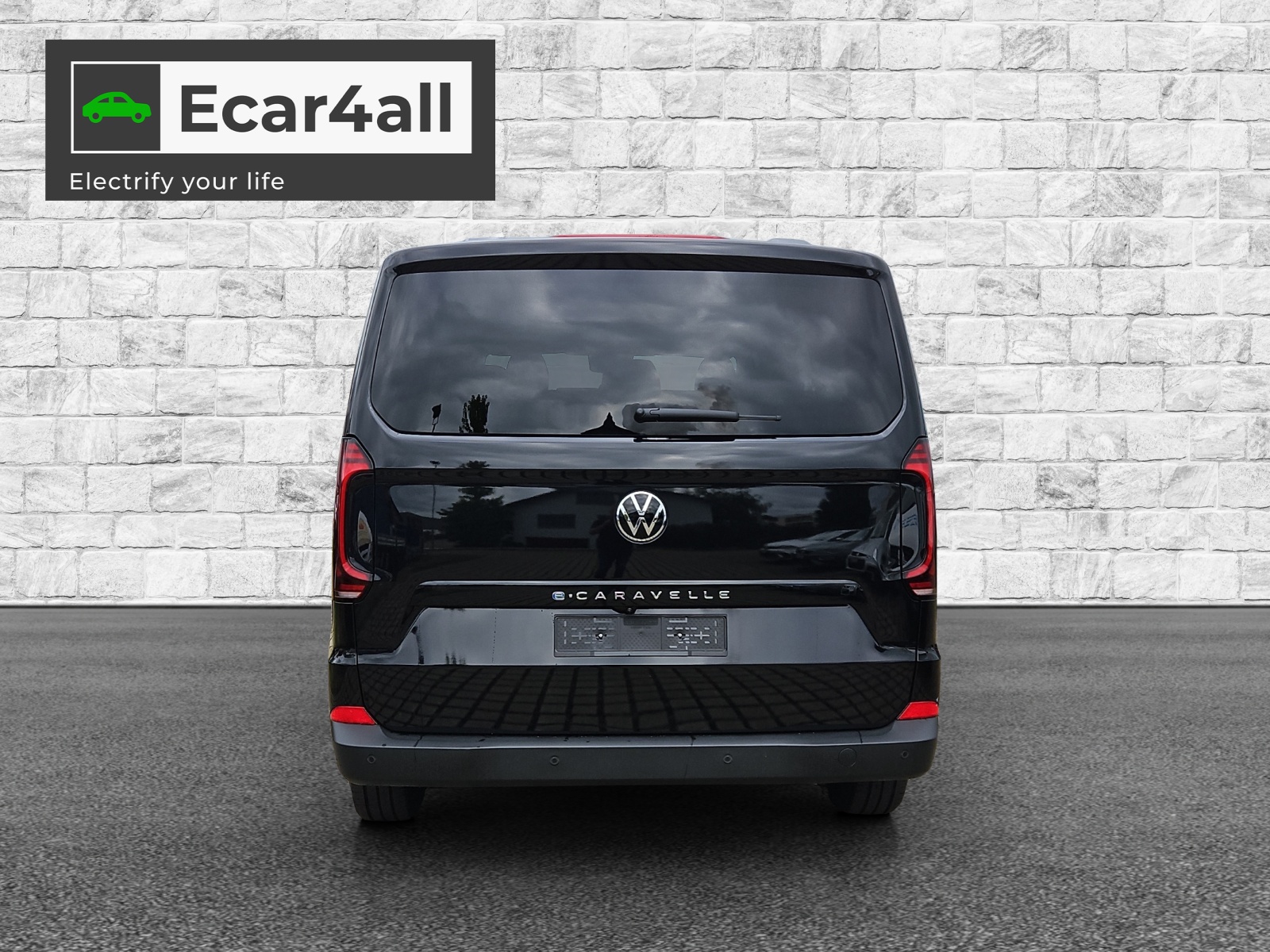 VW Caravelle BEV-image-4