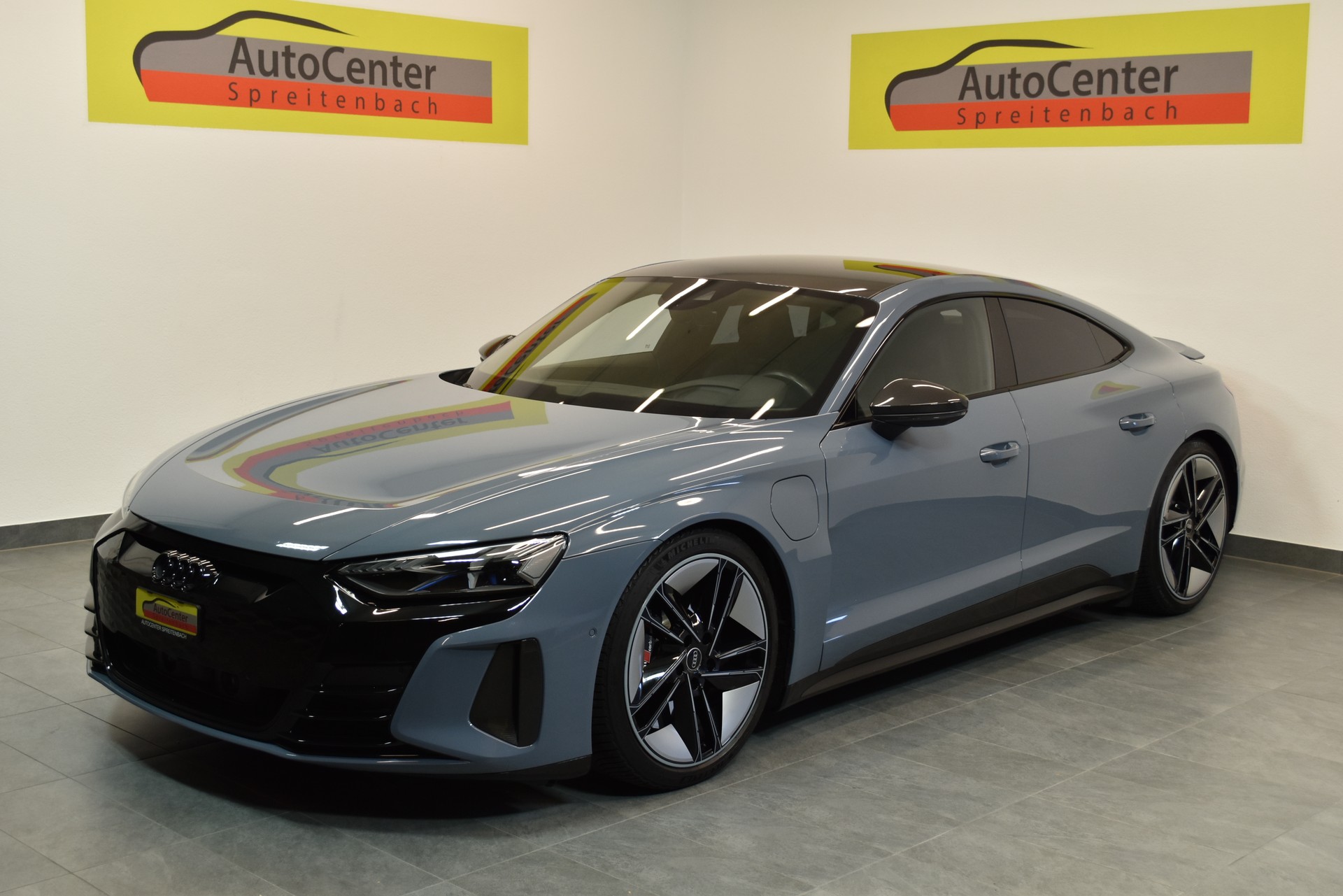AUDI RS e-tron GT quattro-image-2
