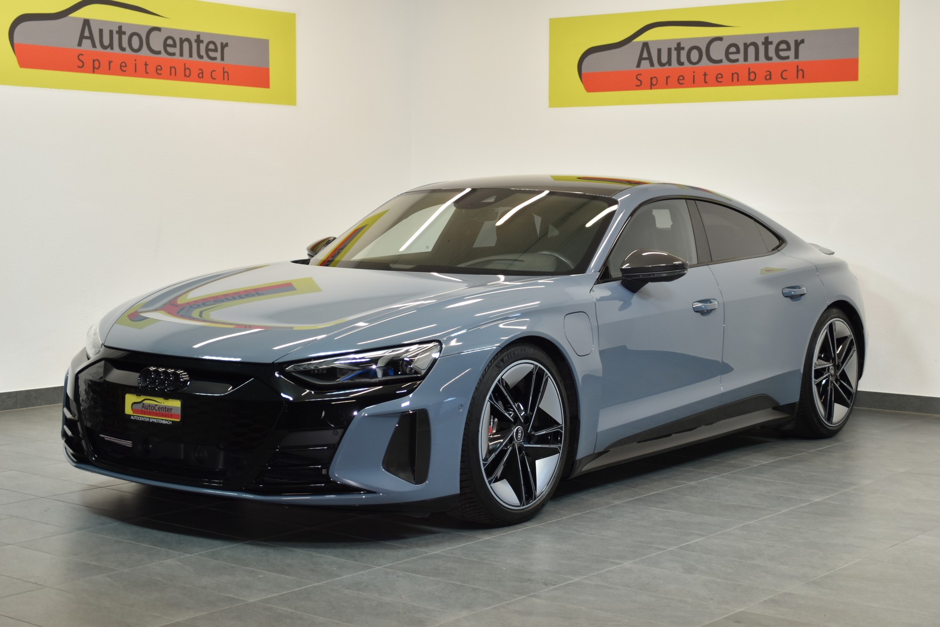 AUDI RS e-tron GT quattro-image-1