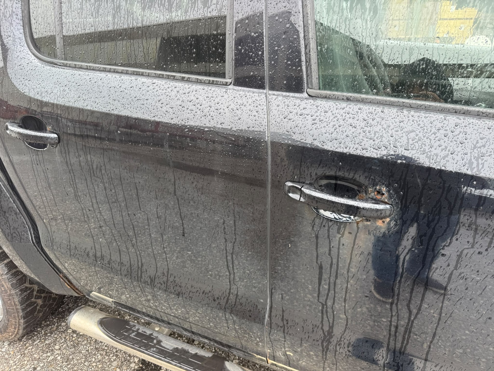 VW Amarok 2.0 BiTDI Trendline 4Motion-image-9