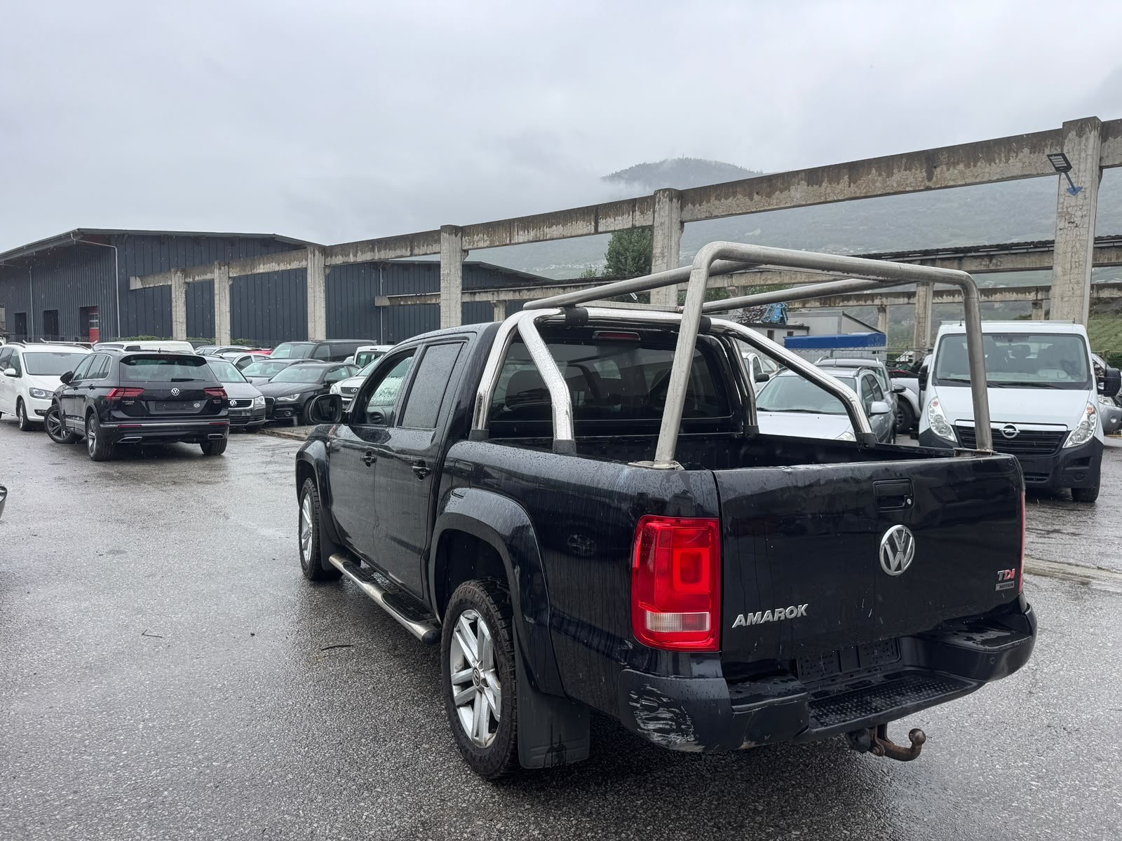 VW Amarok 2.0 BiTDI Trendline 4Motion-image-3