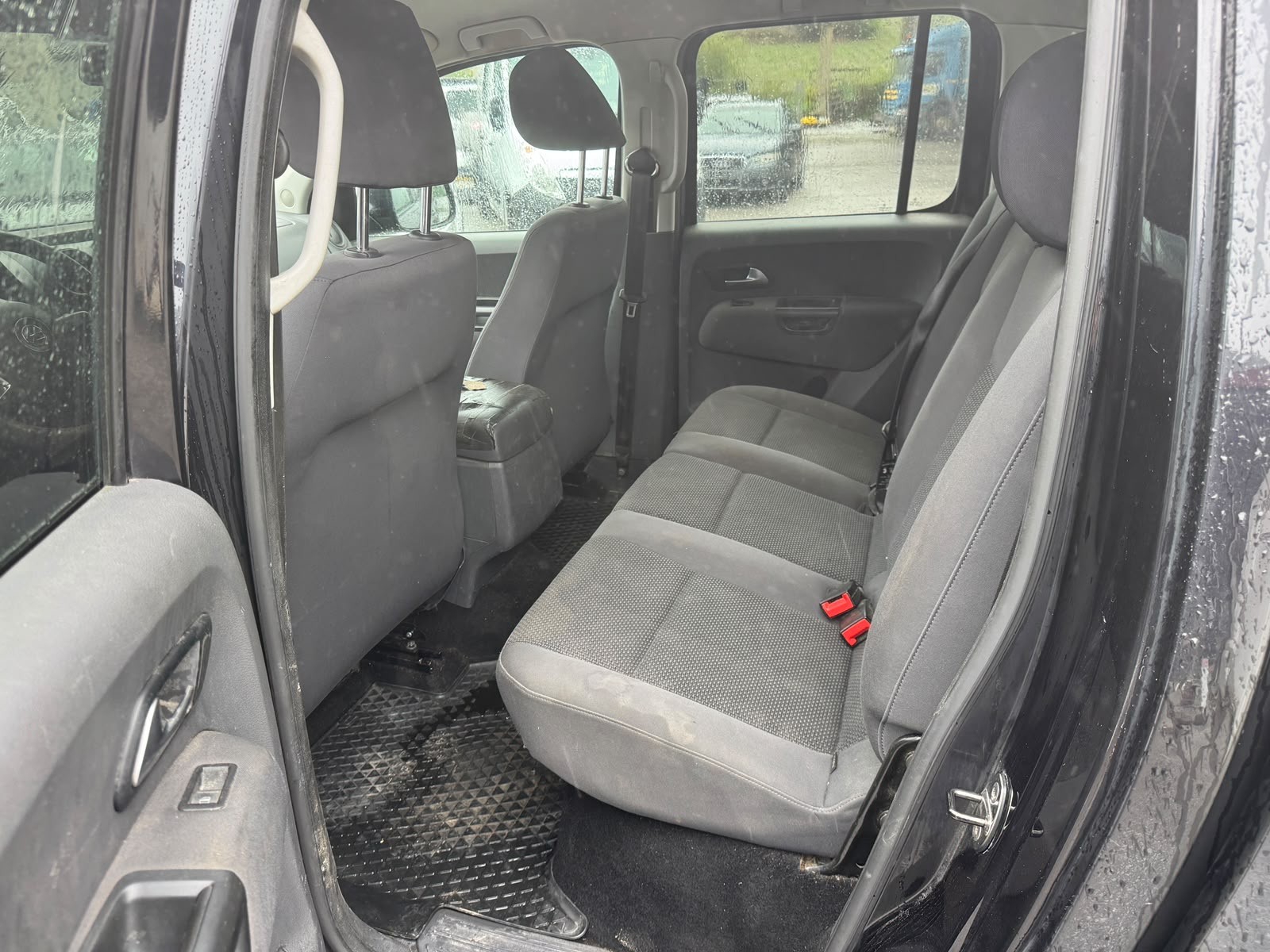 VW Amarok 2.0 BiTDI Trendline 4Motion-image-7