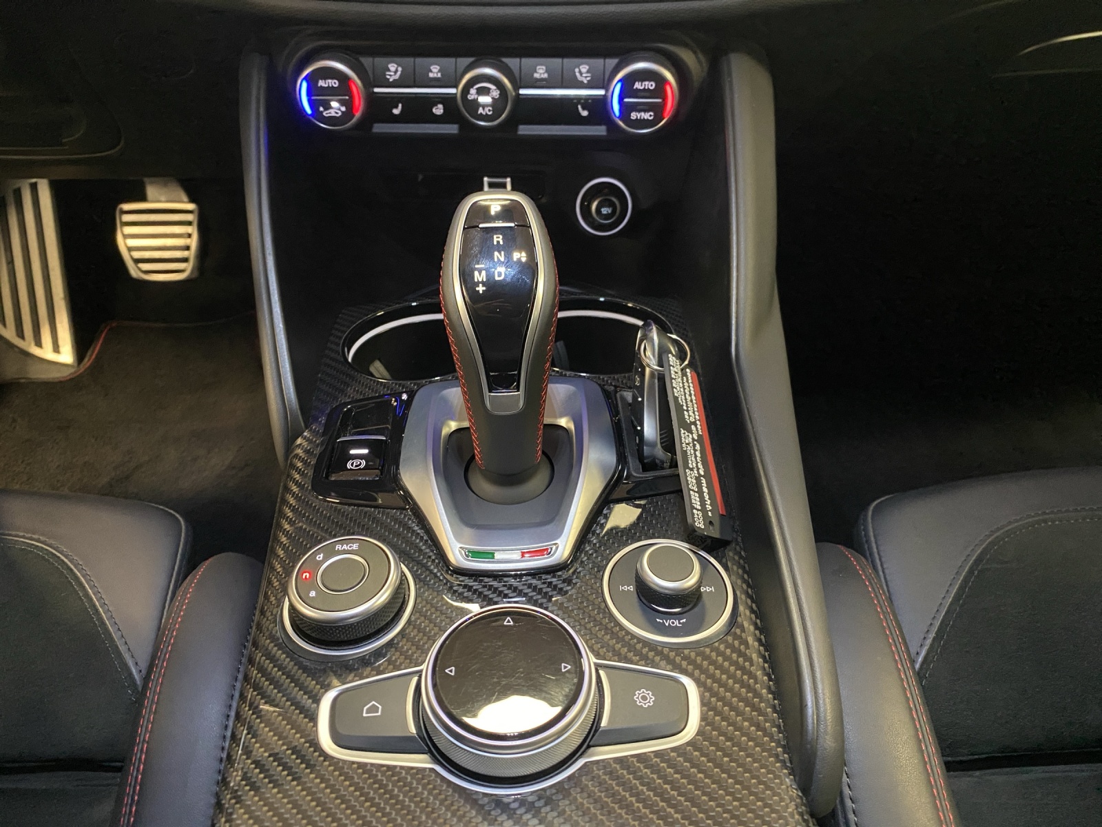 ALFA ROMEO Giulia 2.9 V6 Biturbo Quad-image-15