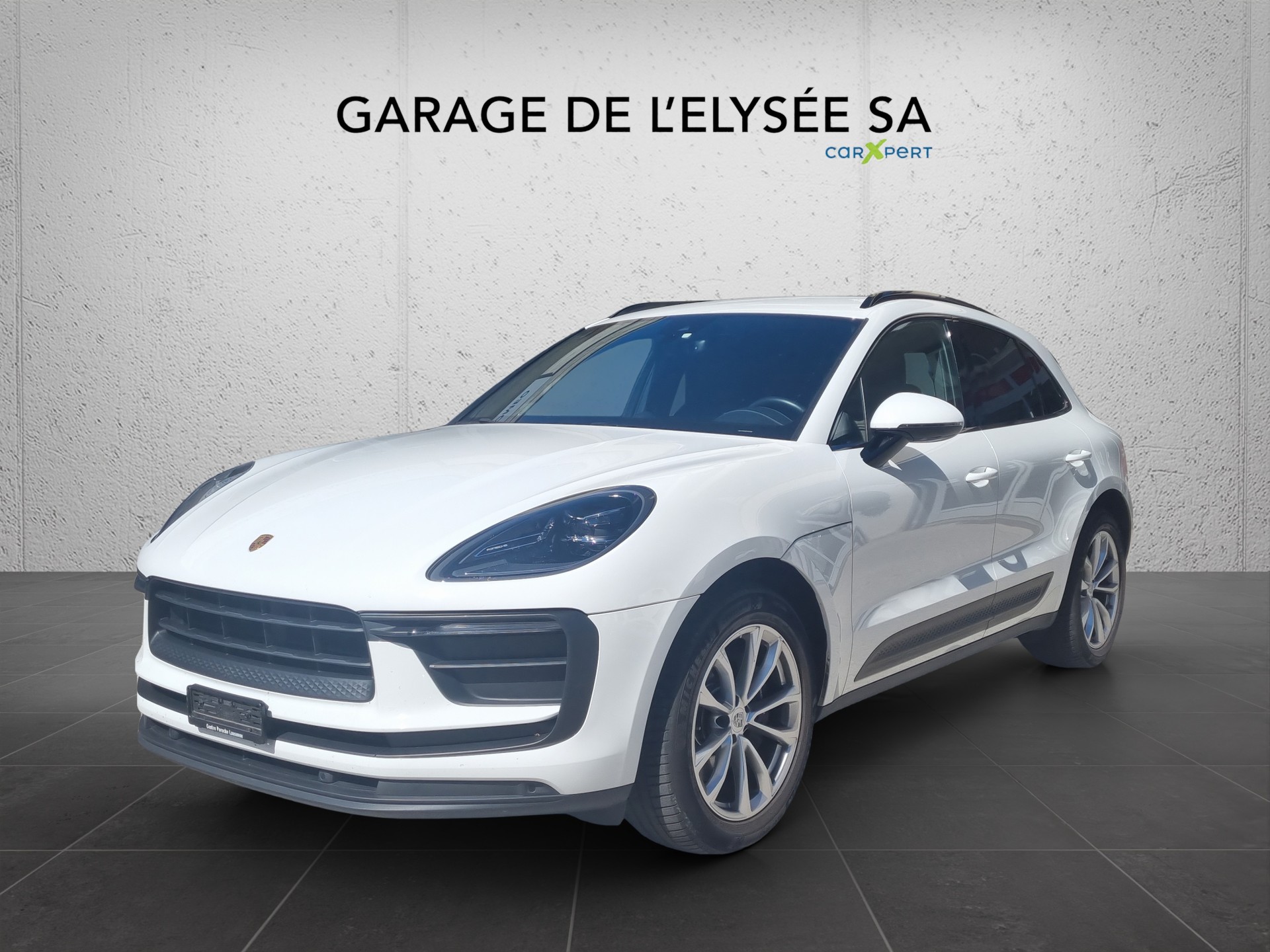 PORSCHE Macan PDK-image-2