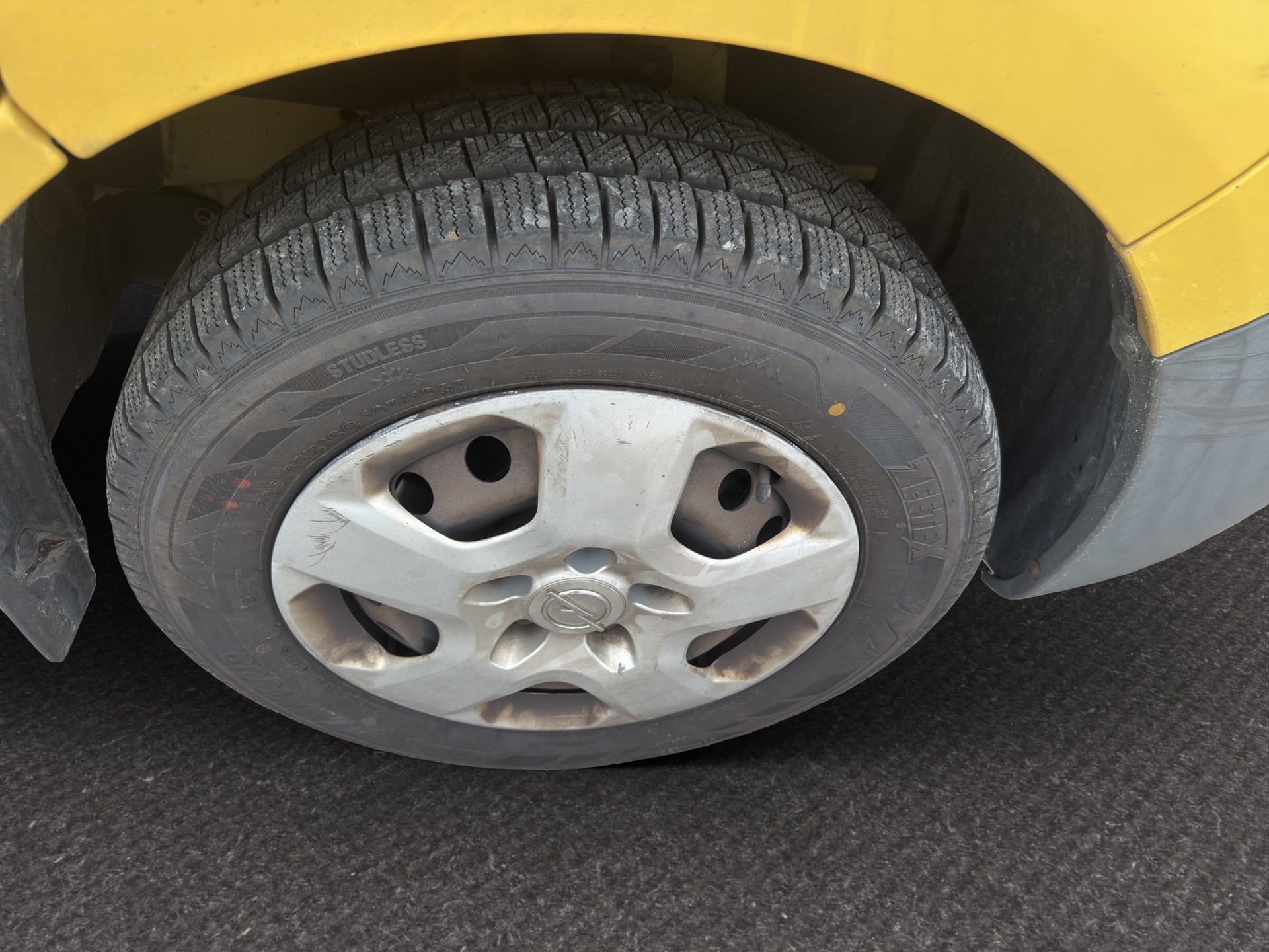 OPEL VIVARO-image-14