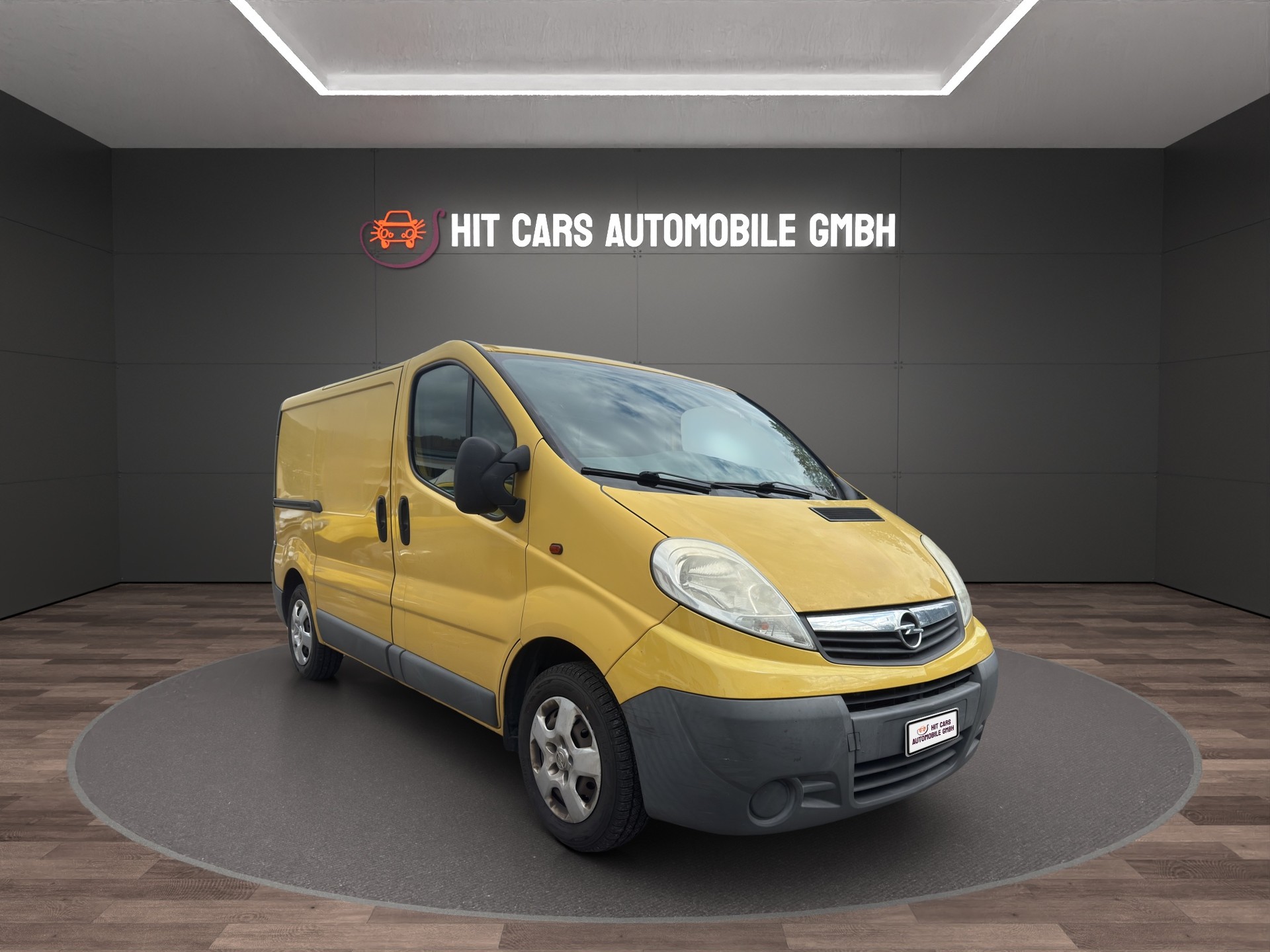 OPEL VIVARO-image-2