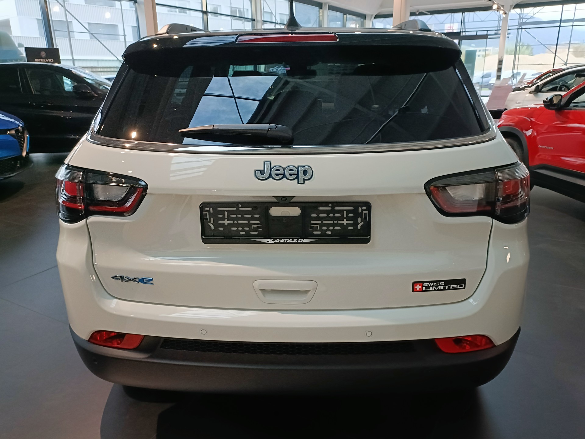 JEEP COMPASS 4xe 1.3 240cv Swiss-image-4