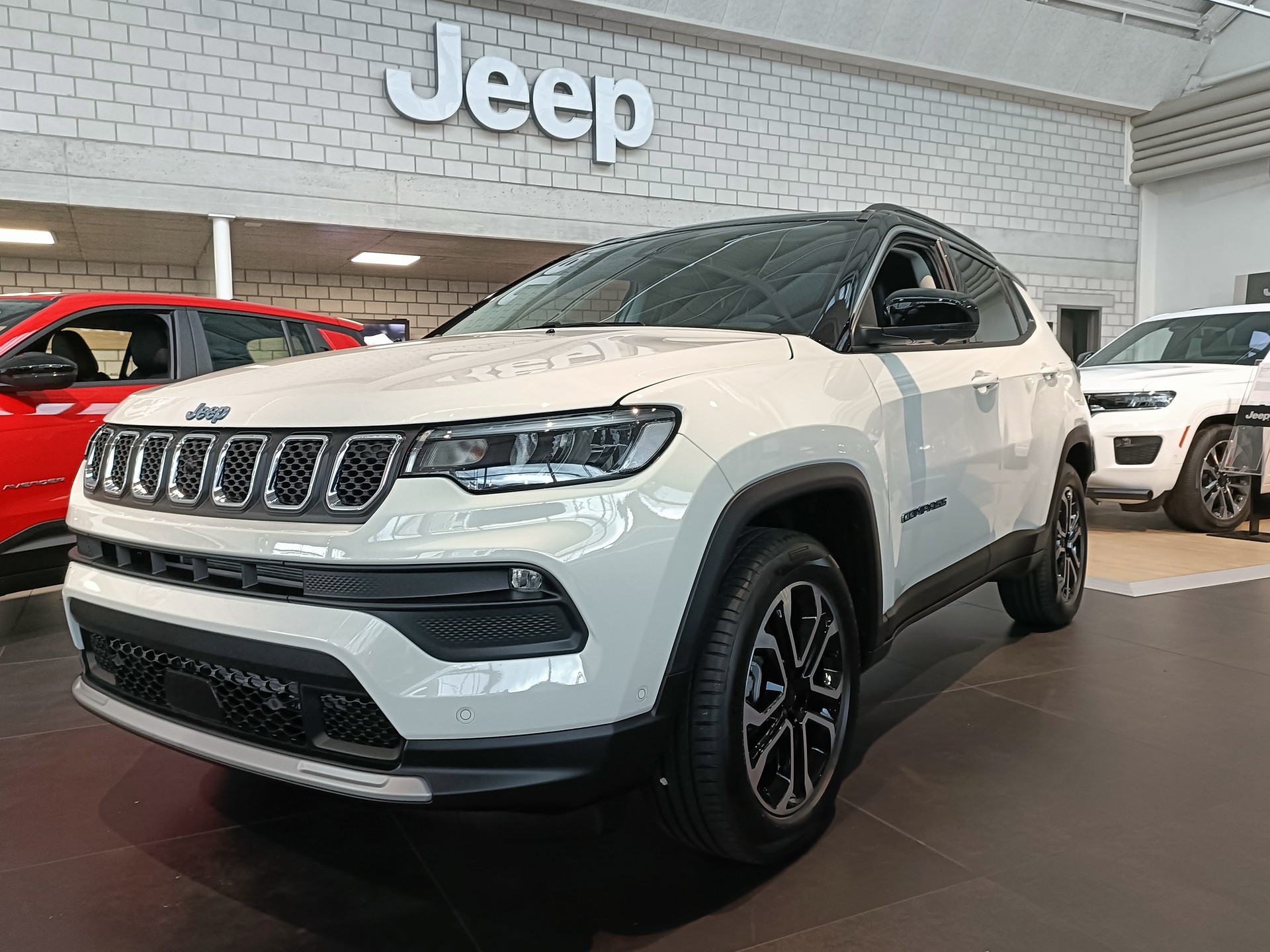 JEEP COMPASS 4xe 1.3 240cv Swiss-image-0