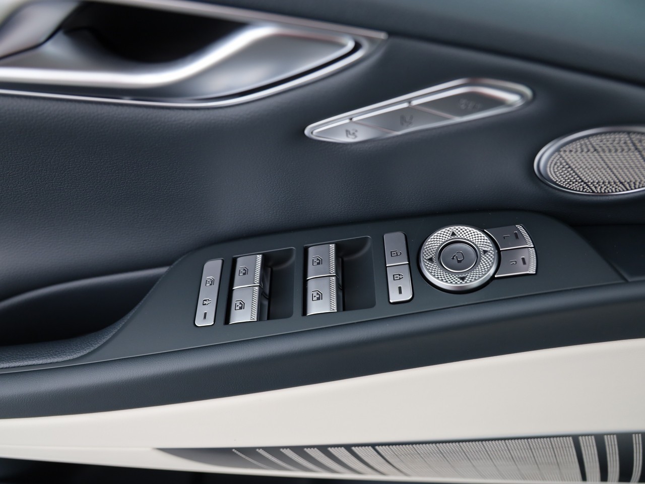 GENESIS G80 Electrificed Luxury 87,2kWh AWD-image-11