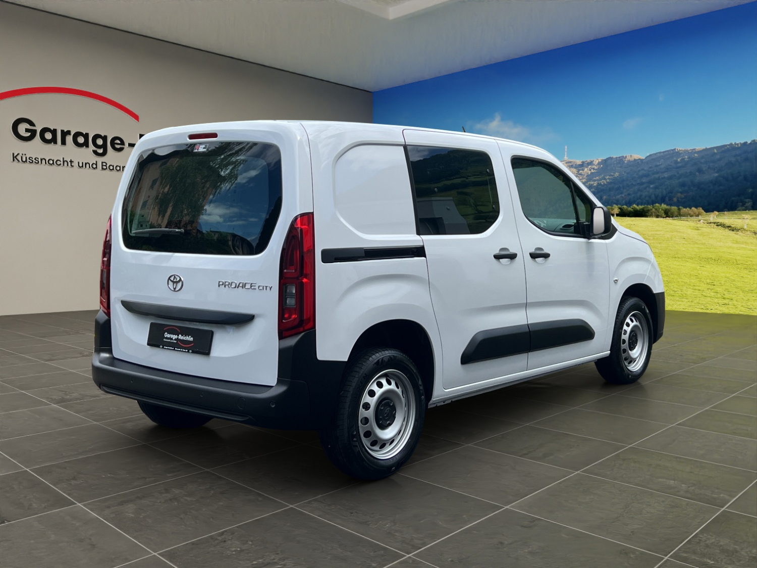 TOYOTA PROACE CITY Van L1 1.2 Active-image-4