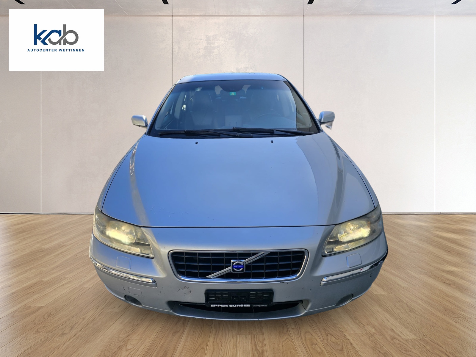 VOLVO S60 2.5T Kinetic-image-1