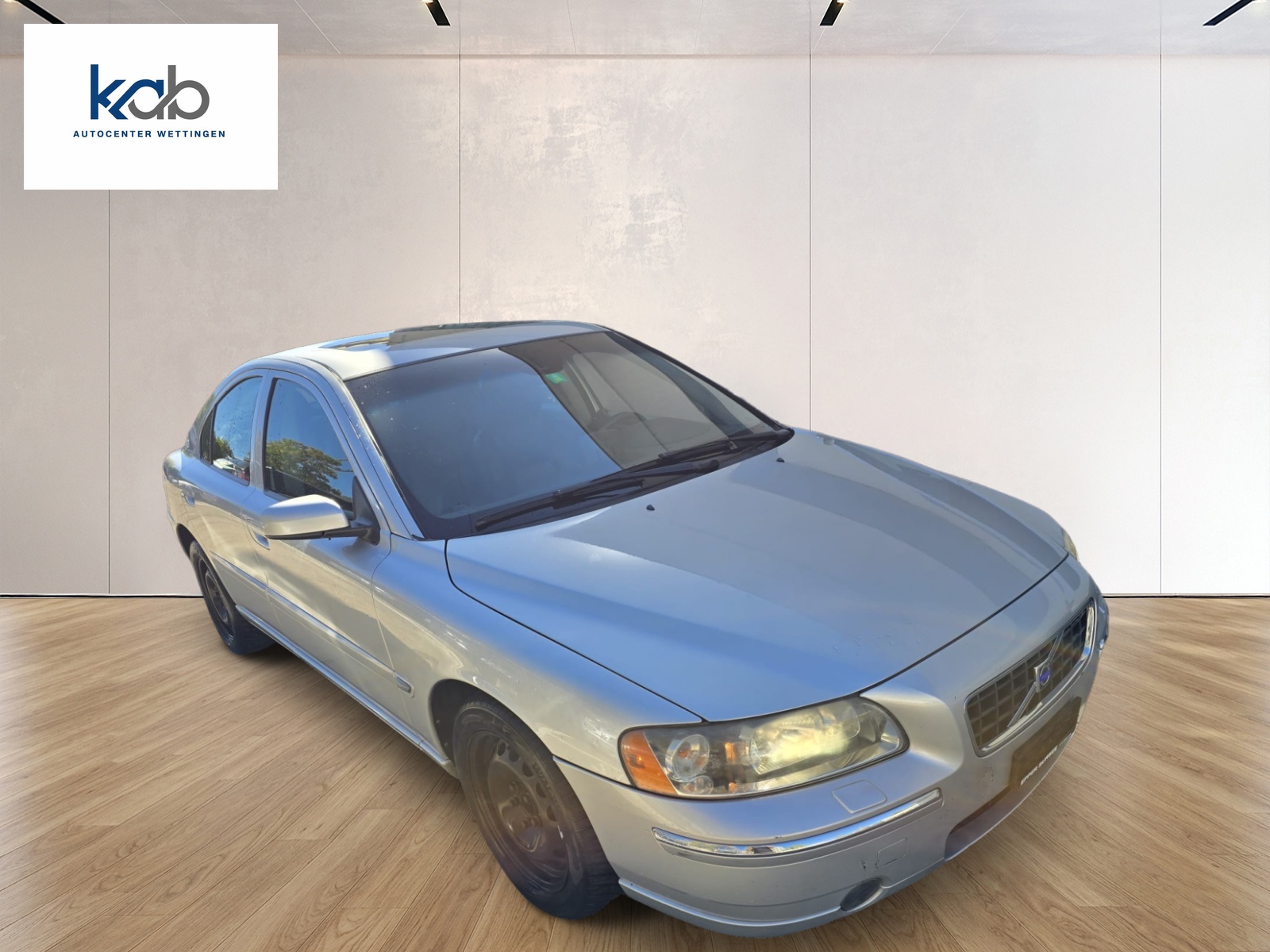 VOLVO S60 2.5T Kinetic-image-2